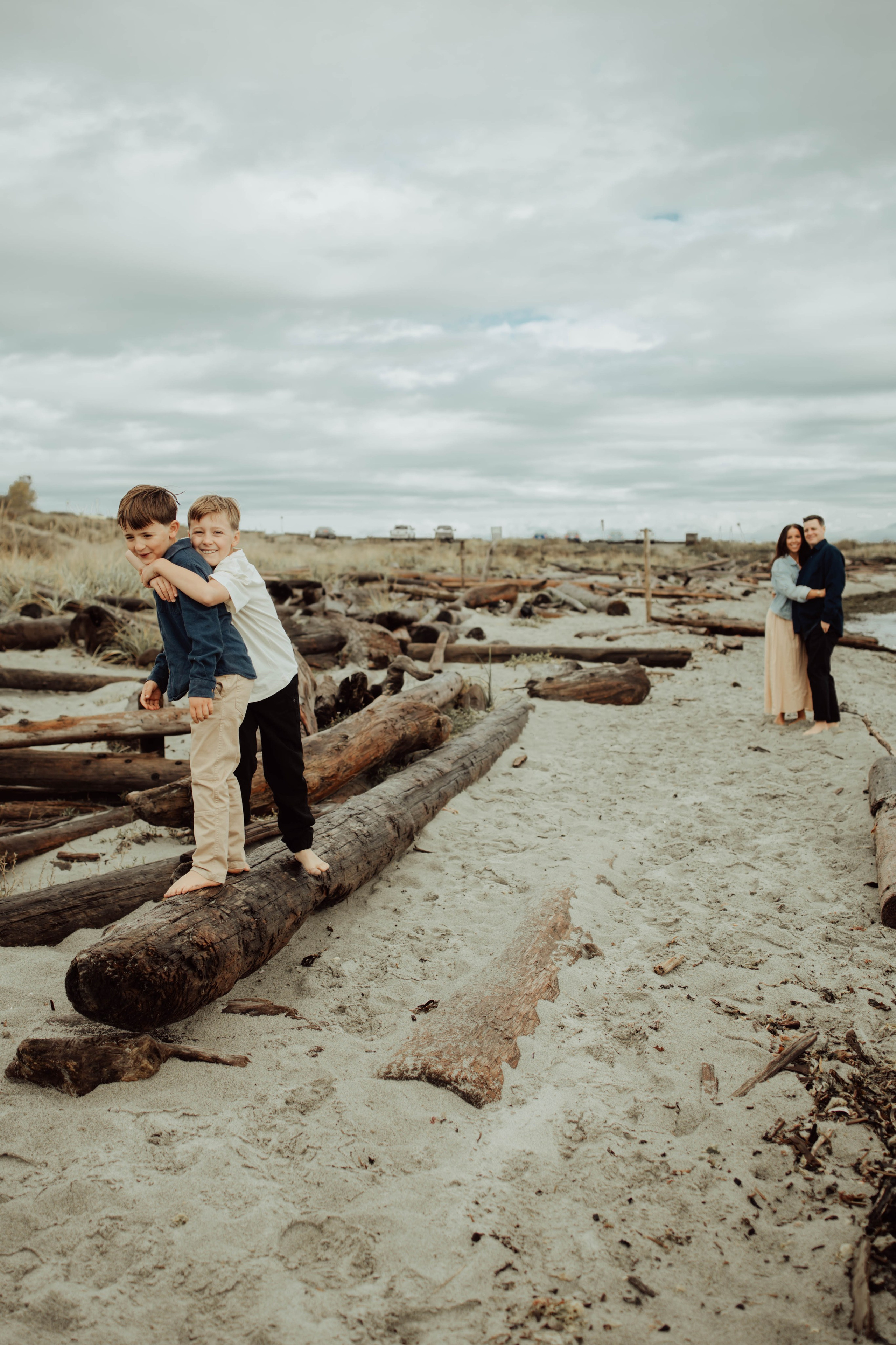 Family. Lifestyle photographer Vancouver Island