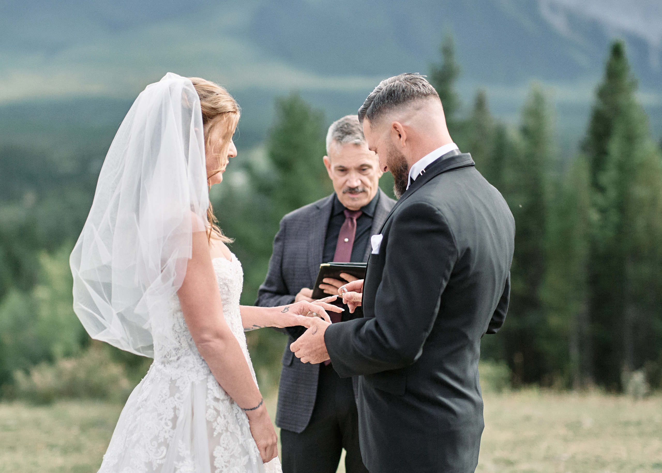 Wedding in Kananaskis Park. Wedding photography and videography team