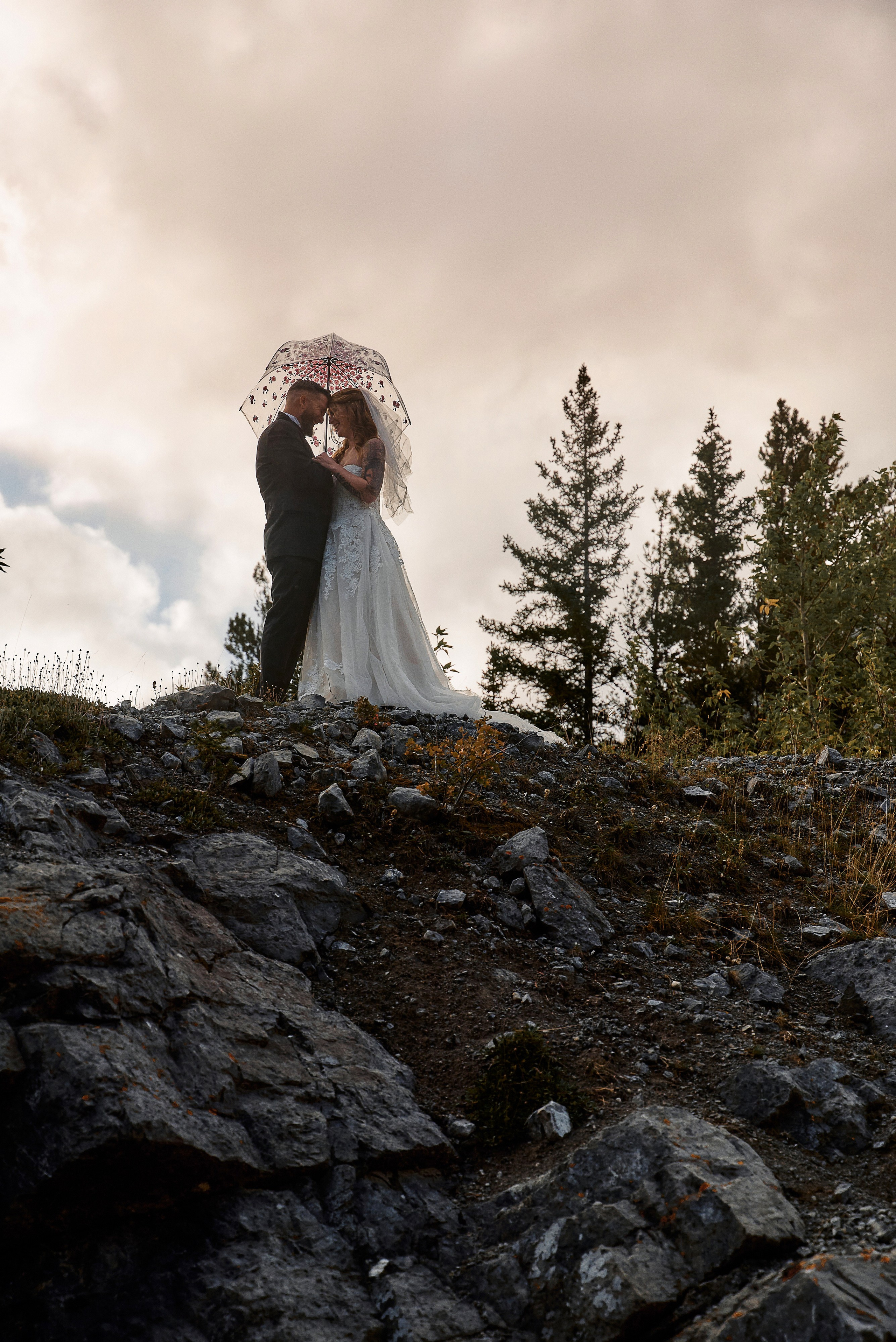 Wedding in Kananaskis Park. Wedding photography and videography team