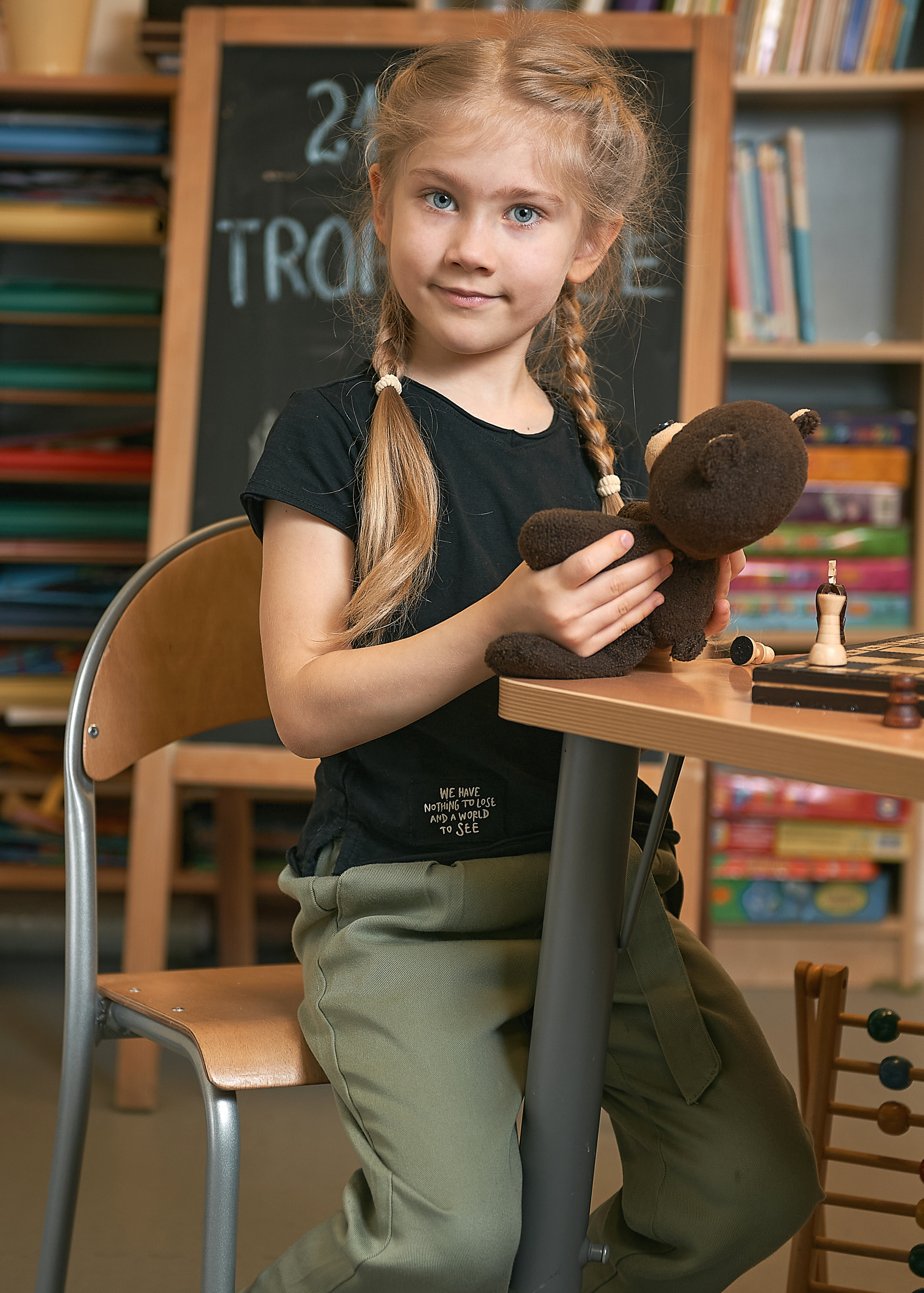 Family photo shoot. Wedding photography and videography team