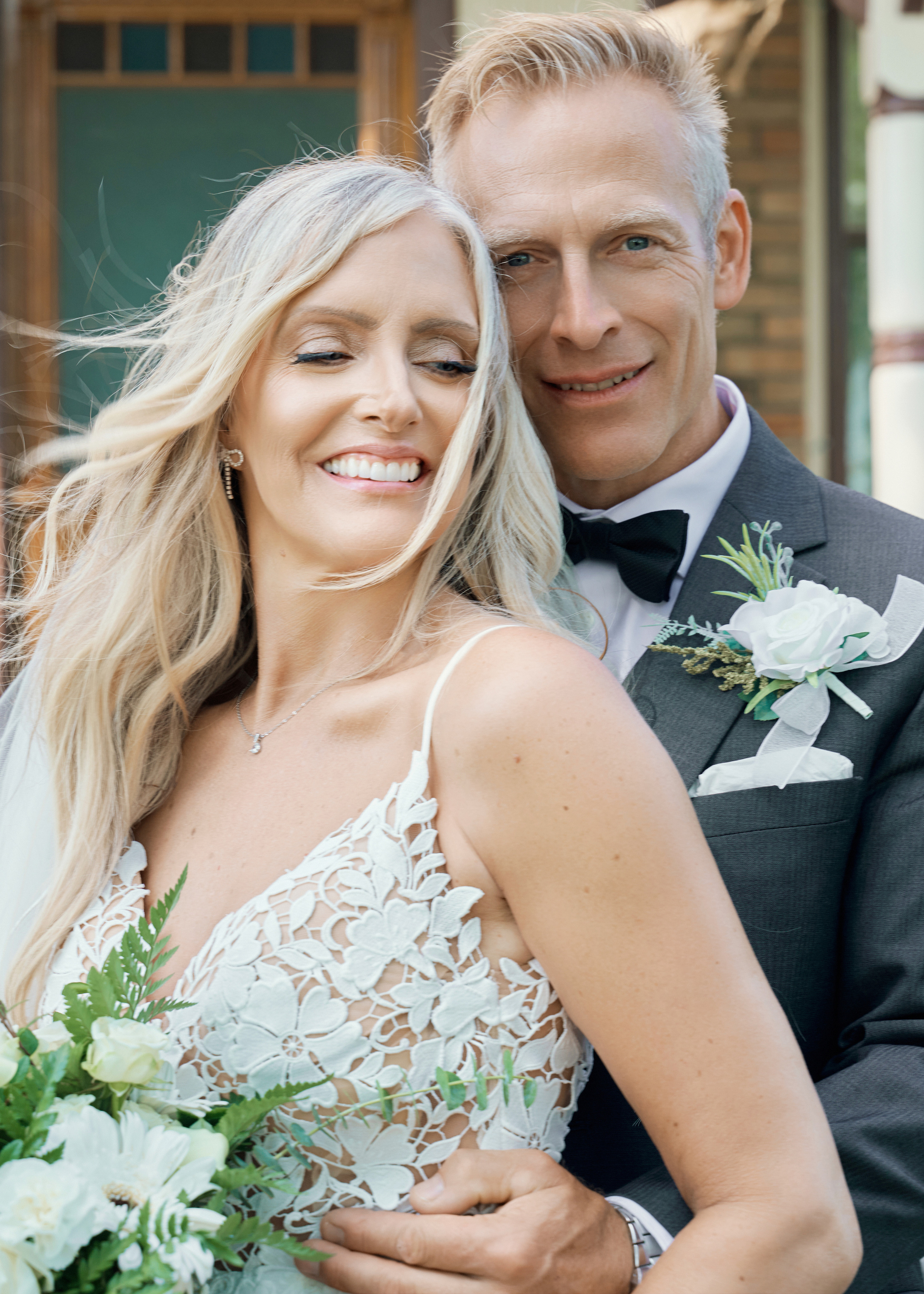 Wedding in Calgary Heritage park. Wedding photography and videography team