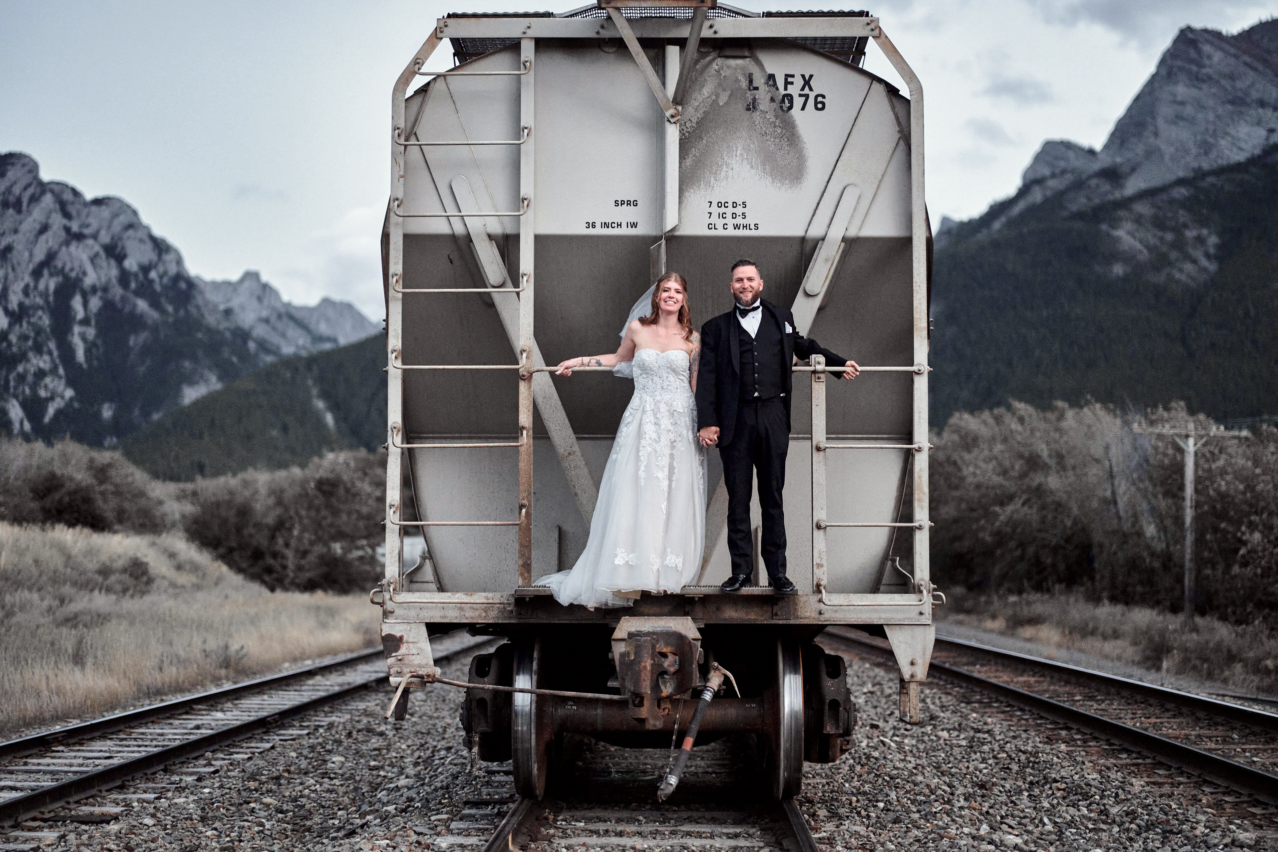 Wedding in Kananaskis Park. Wedding photography and videography team