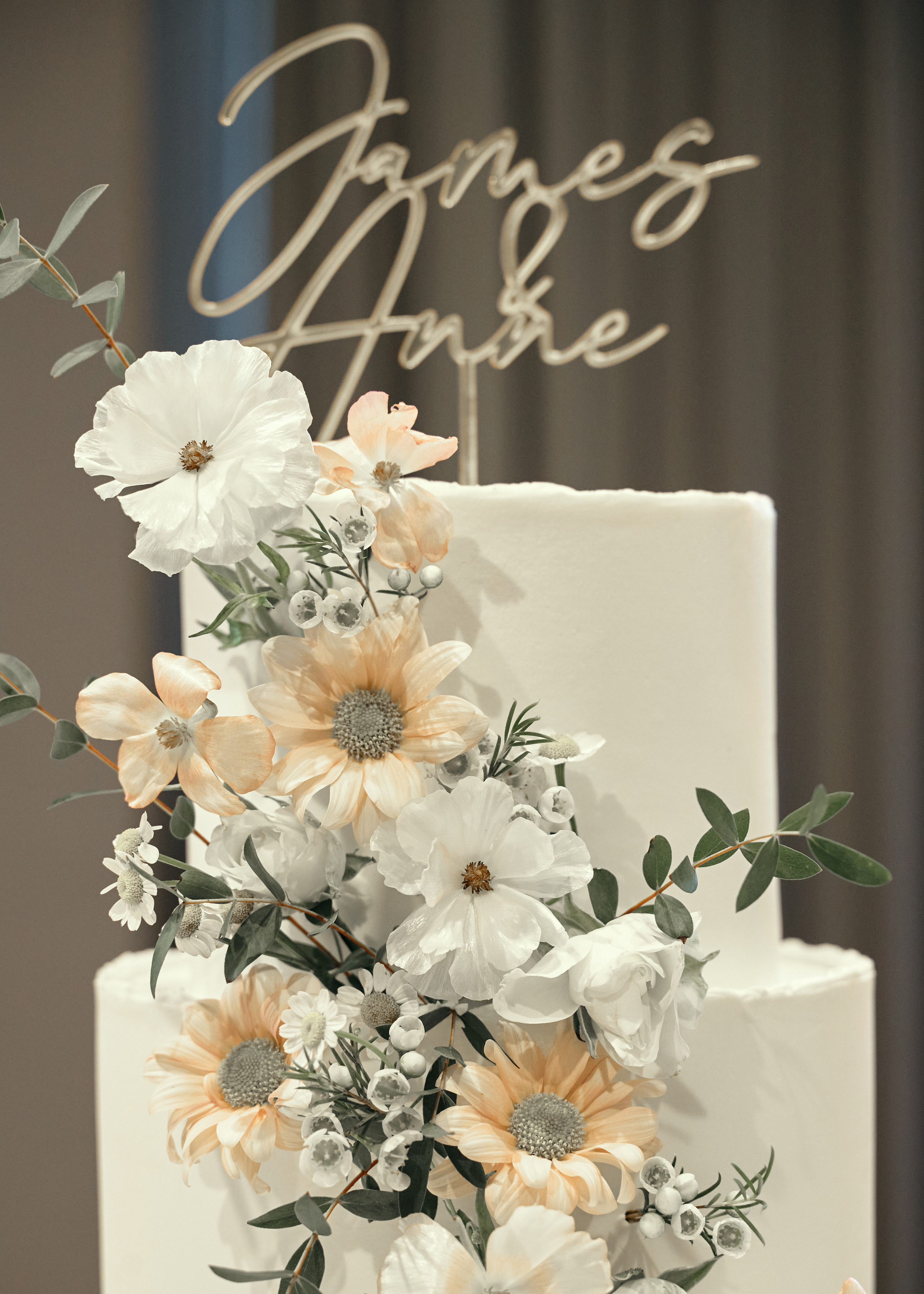 Wedding in Calgary. Wedding photography and videography team