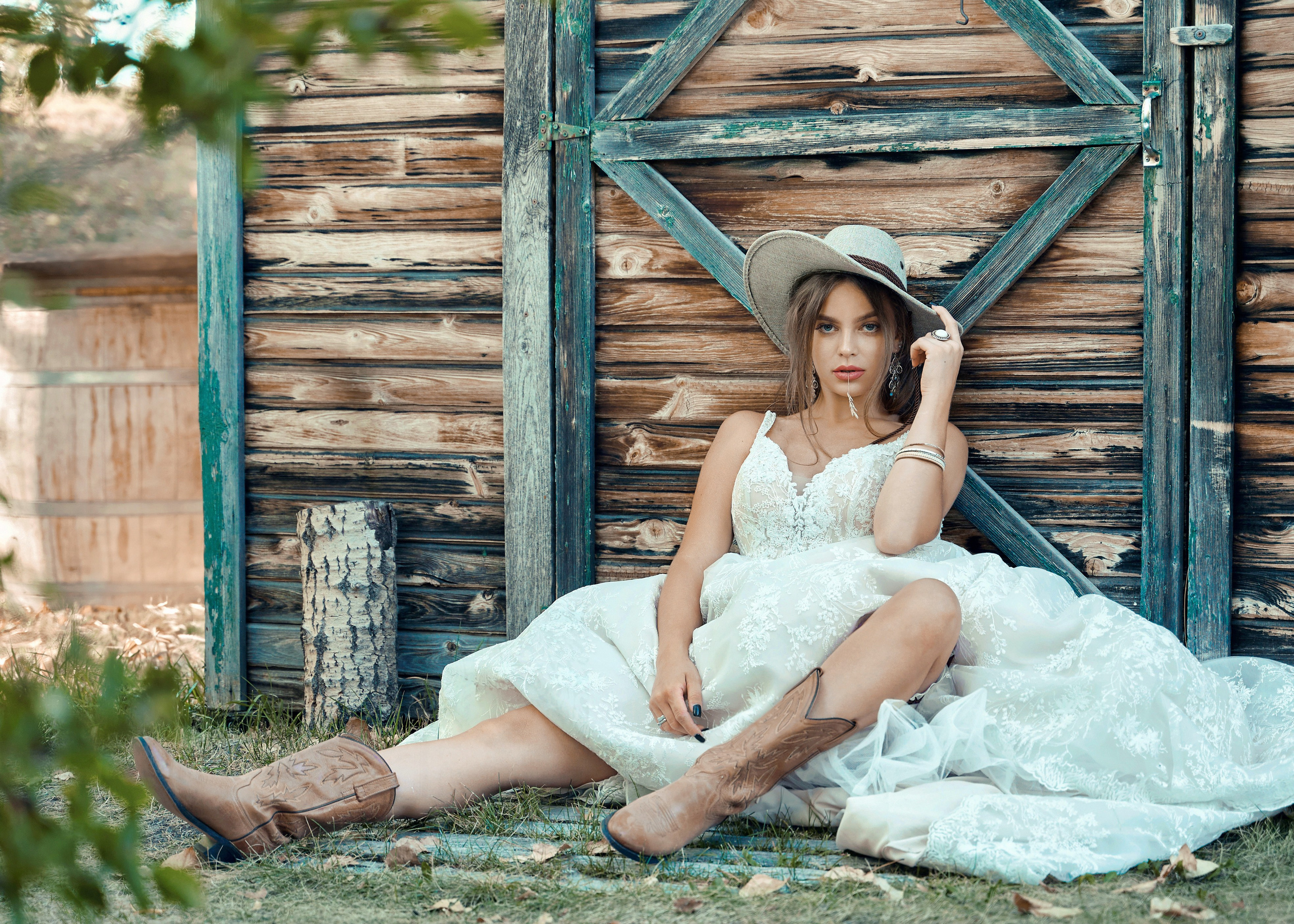 Gregory and Victoria’s western style wedding. Wedding photography and videography team