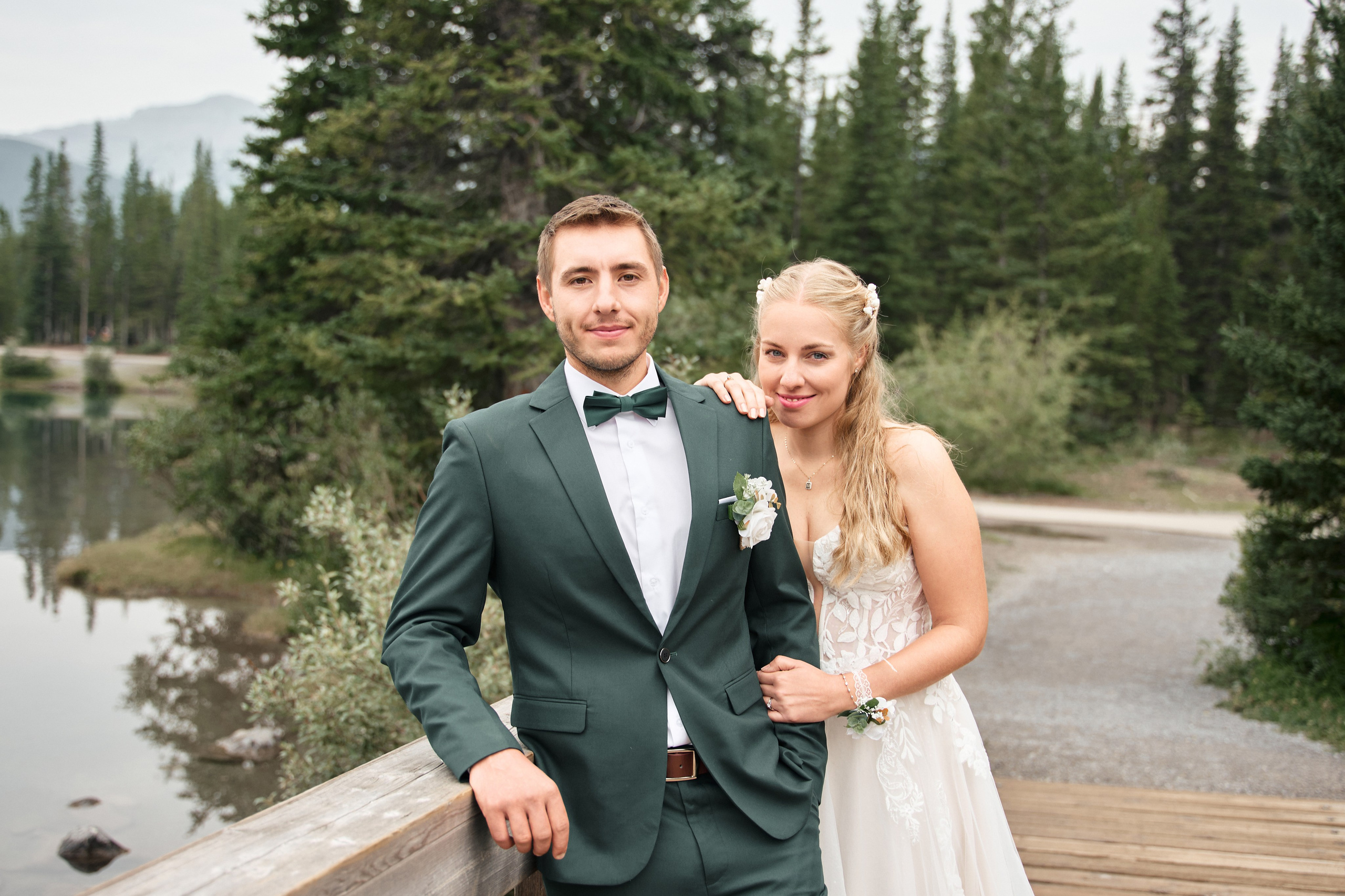 Wedding in Kananaskis Park. Wedding photography and videography team
