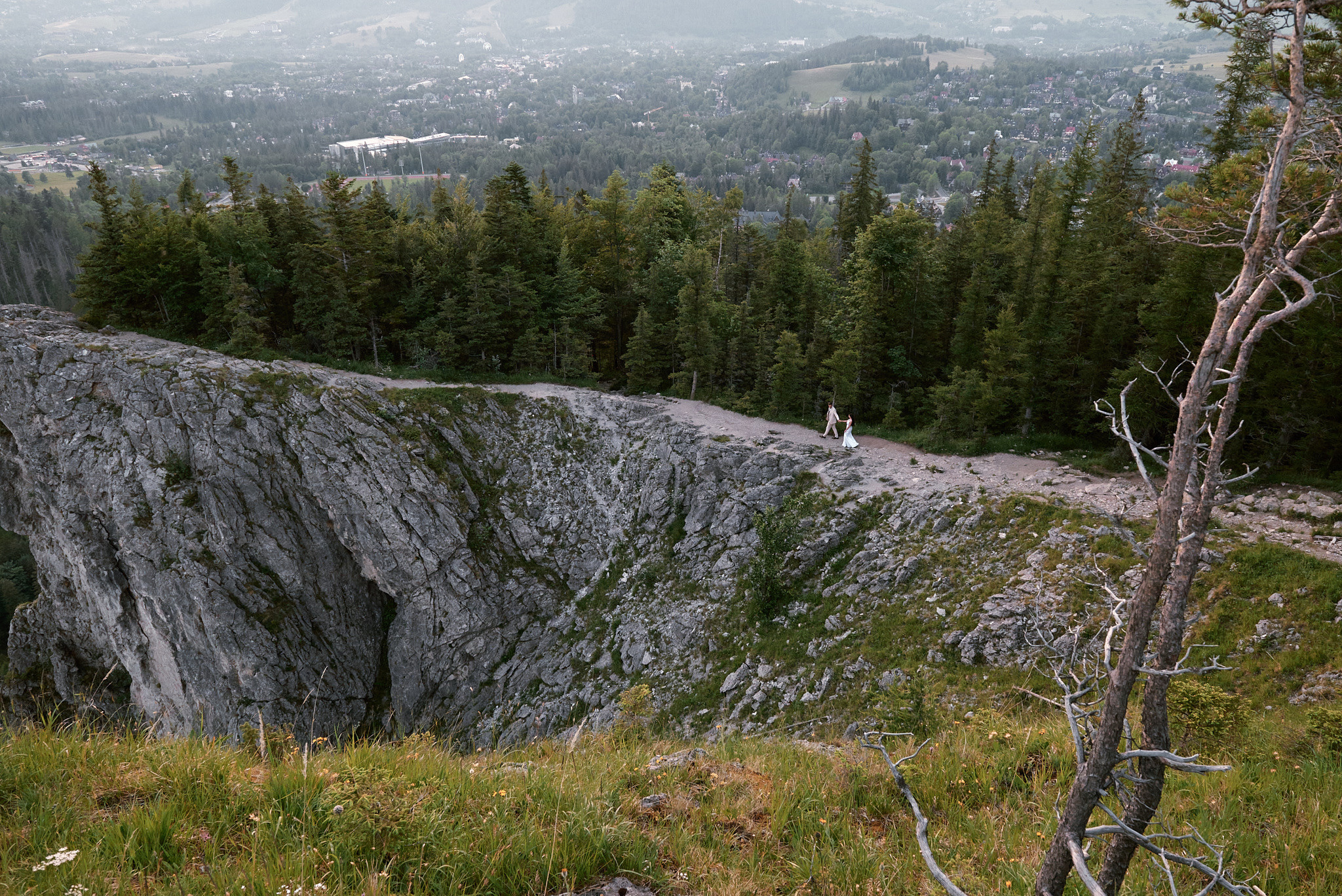Wedding in mountains. Wedding photography and videography team