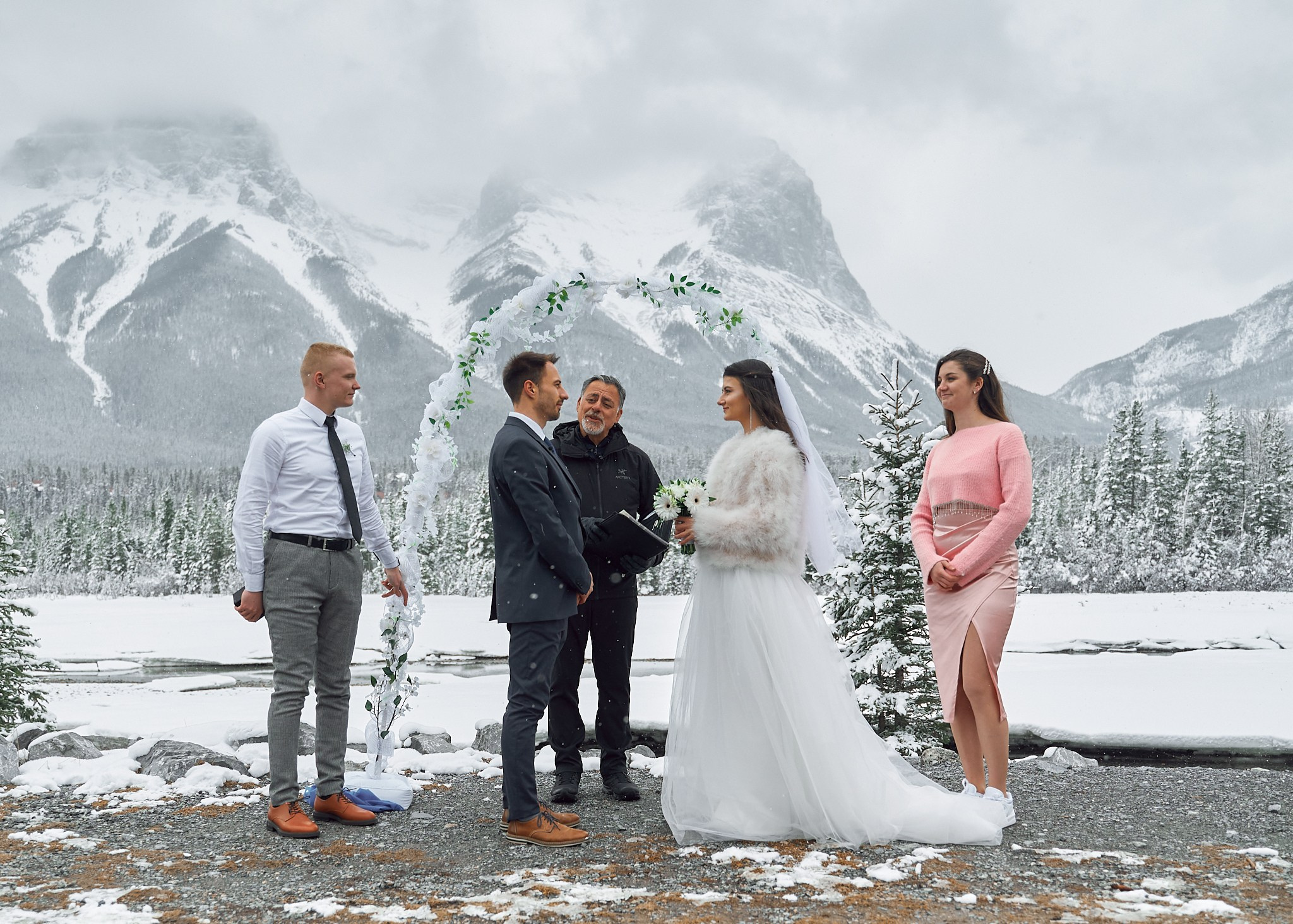 Lil sneak peek from Michael and Anna wedding. Wedding photography and videography team