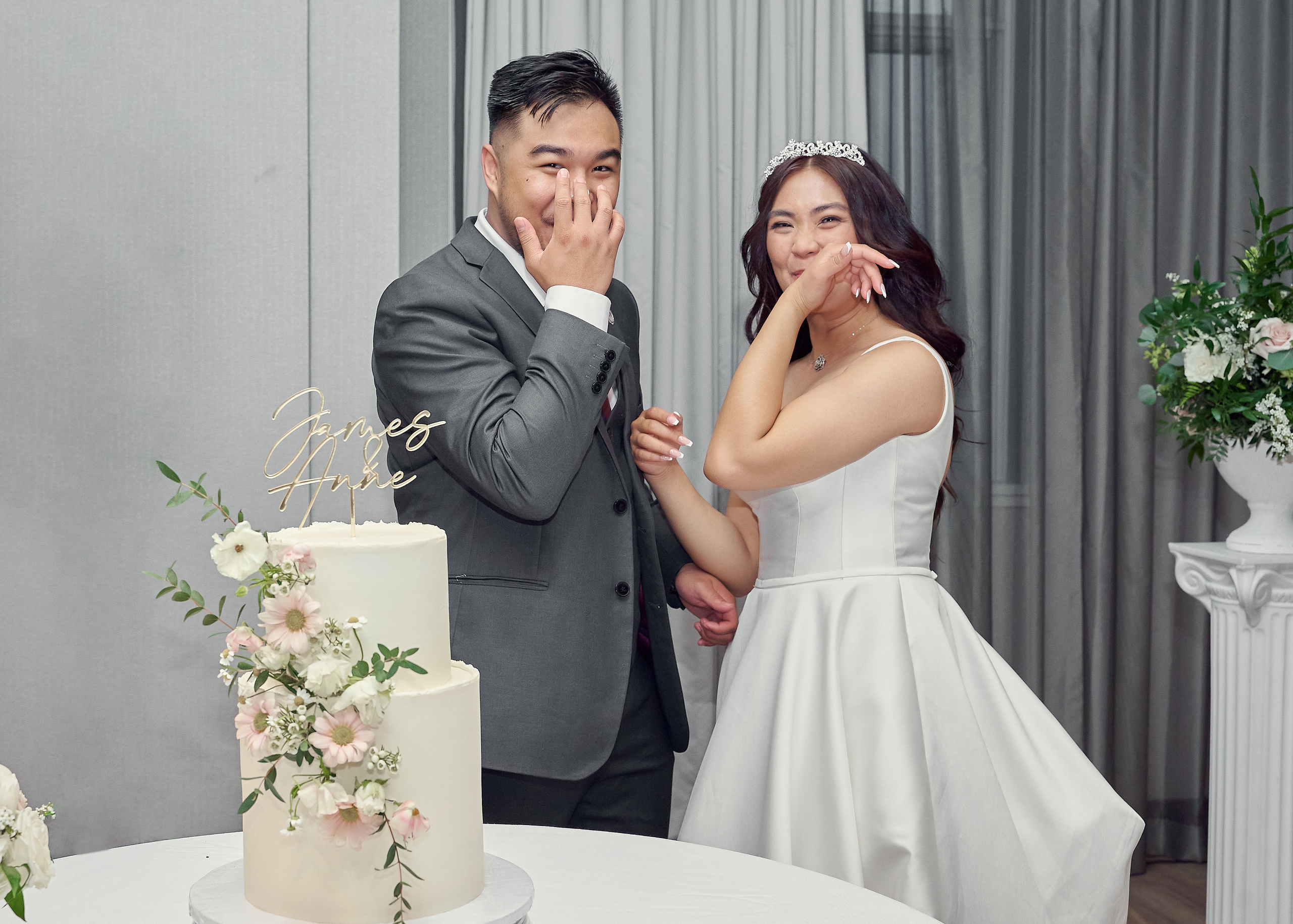Wedding in Calgary. Wedding photography and videography team