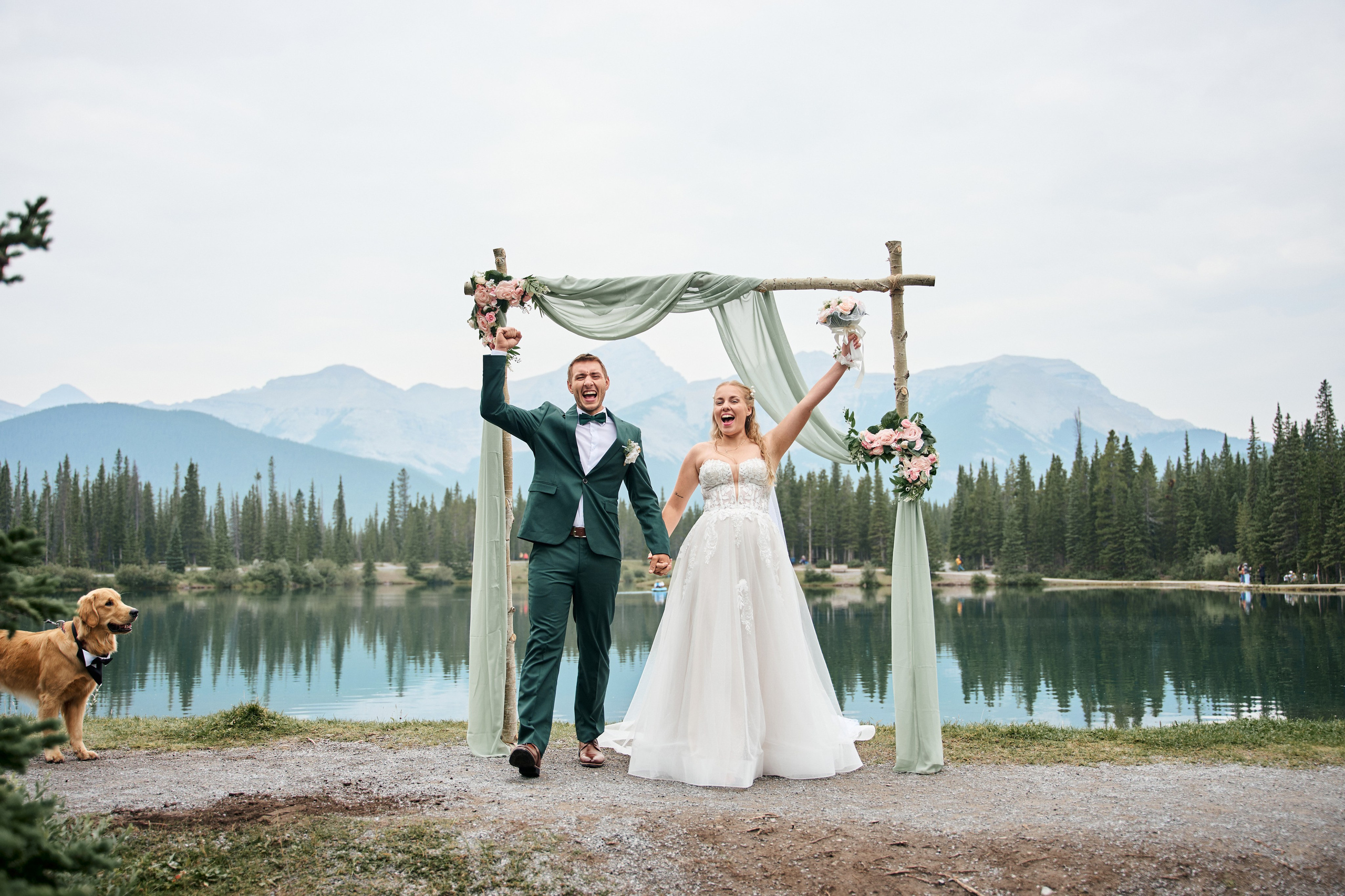 Wedding in Kananaskis Park. Wedding photography and videography team