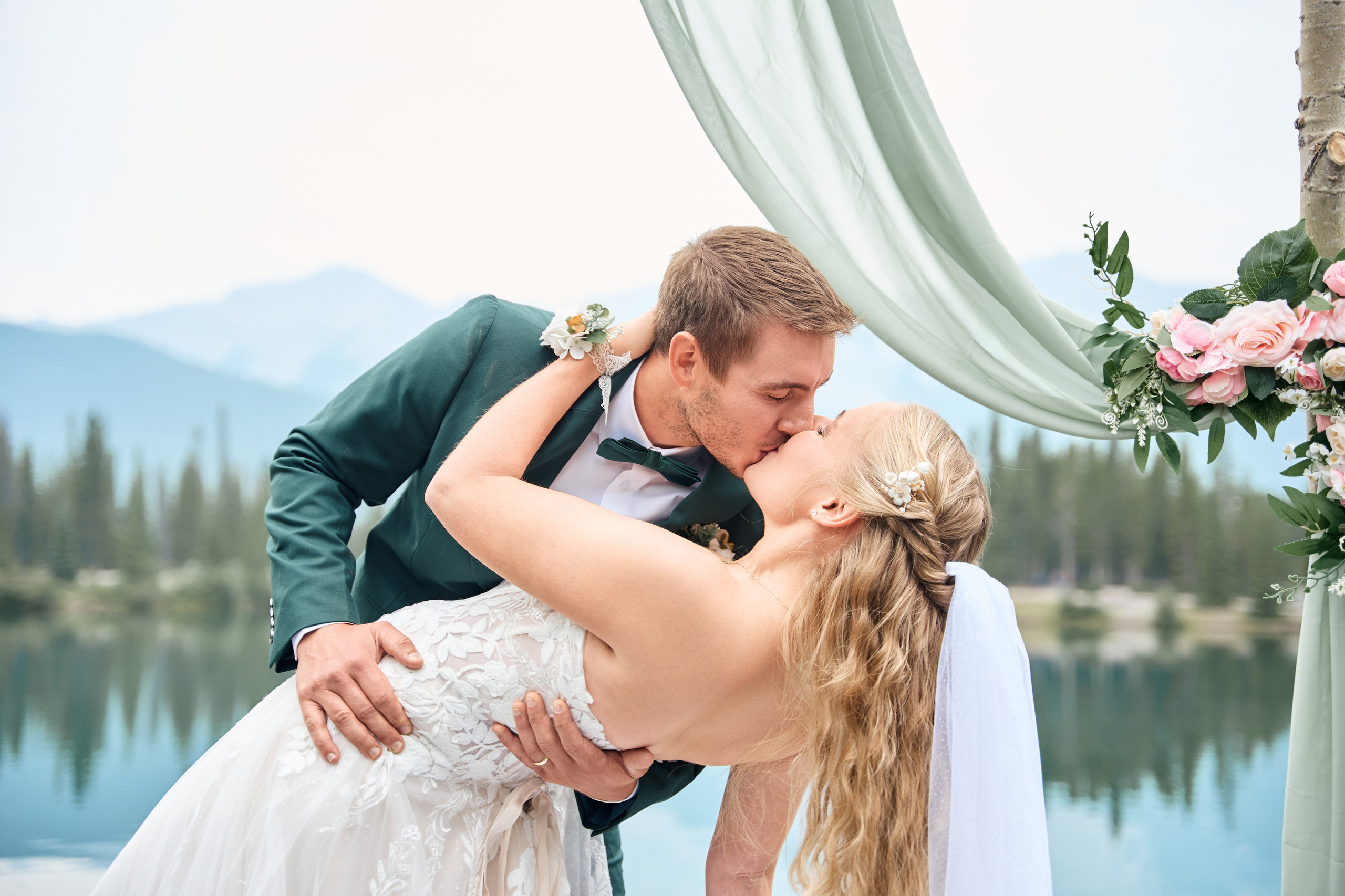 Wedding in Kananaskis Park. Wedding photography and videography team