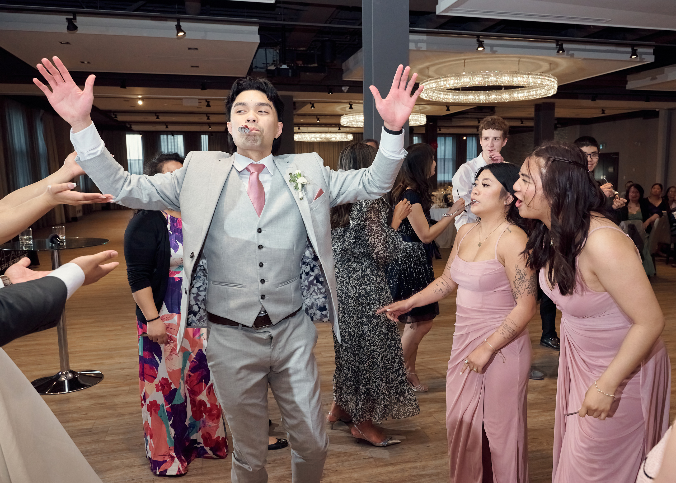 Wedding in Calgary. Wedding photography and videography team