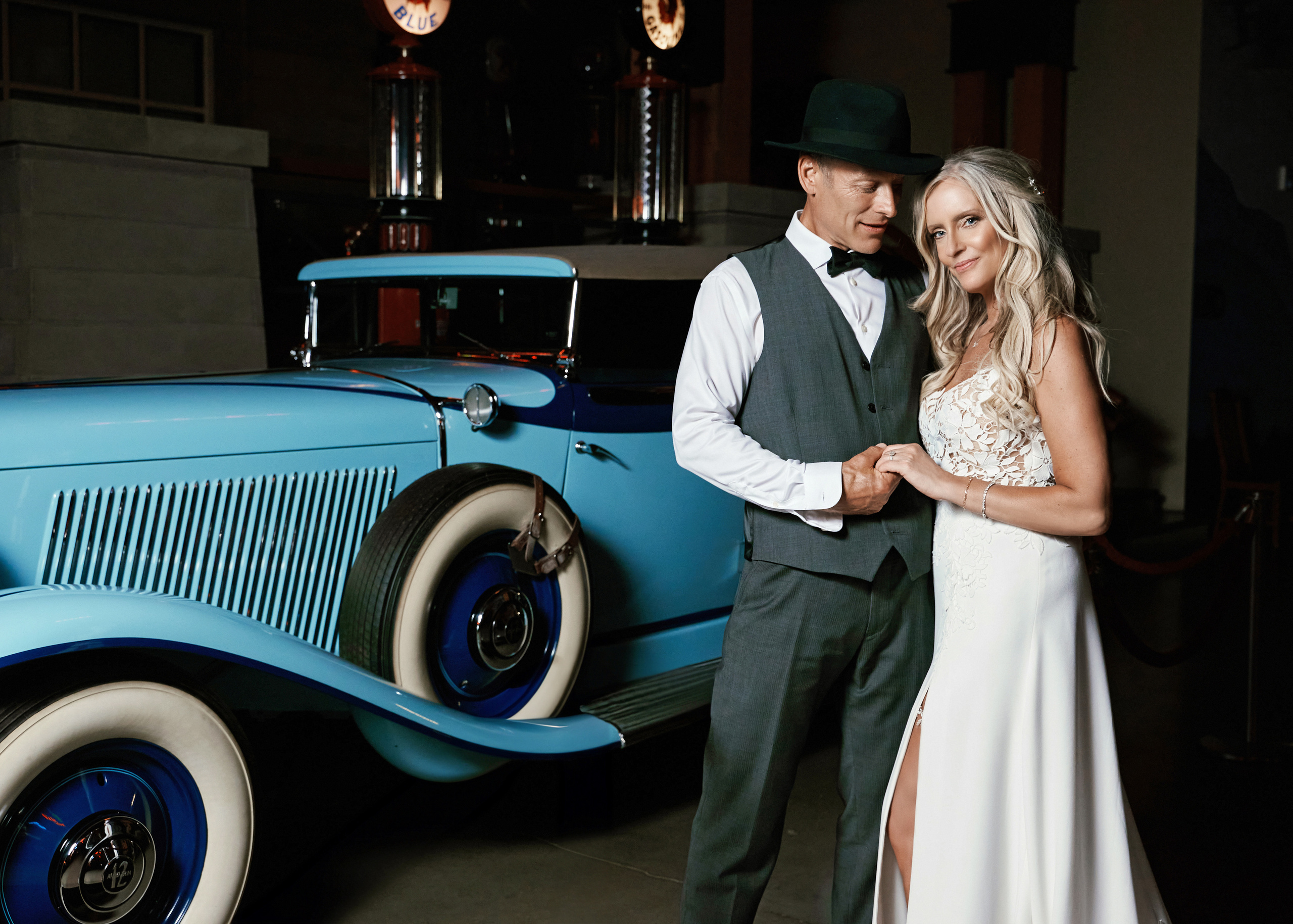 Wedding in Calgary Heritage park. Wedding photography and videography team