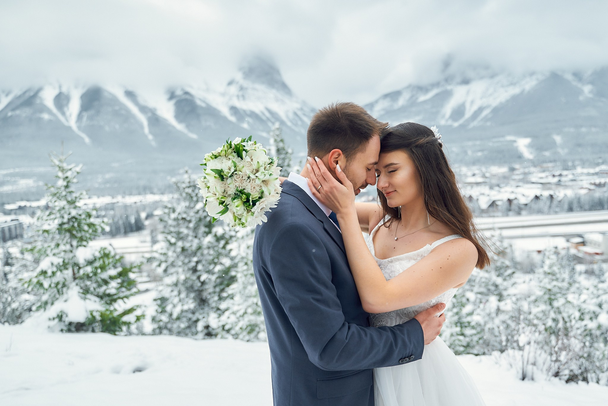 Lil sneak peek from Michael and Anna wedding. Wedding photography and videography team