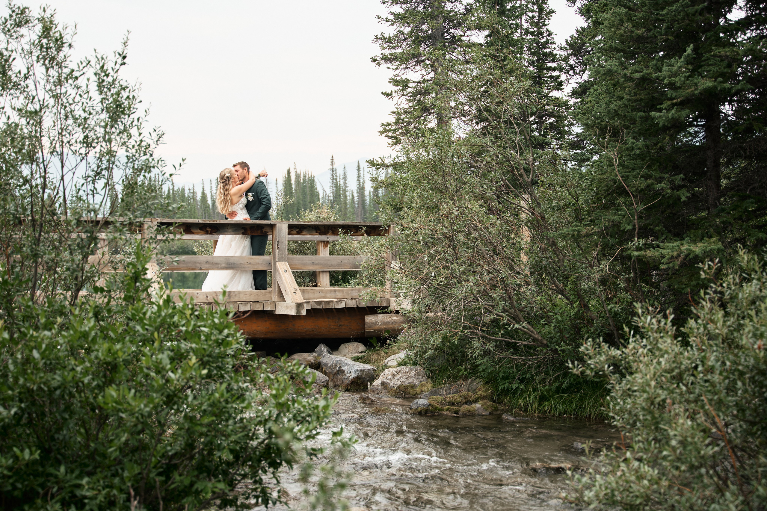Wedding in Kananaskis Park. Wedding photography and videography team
