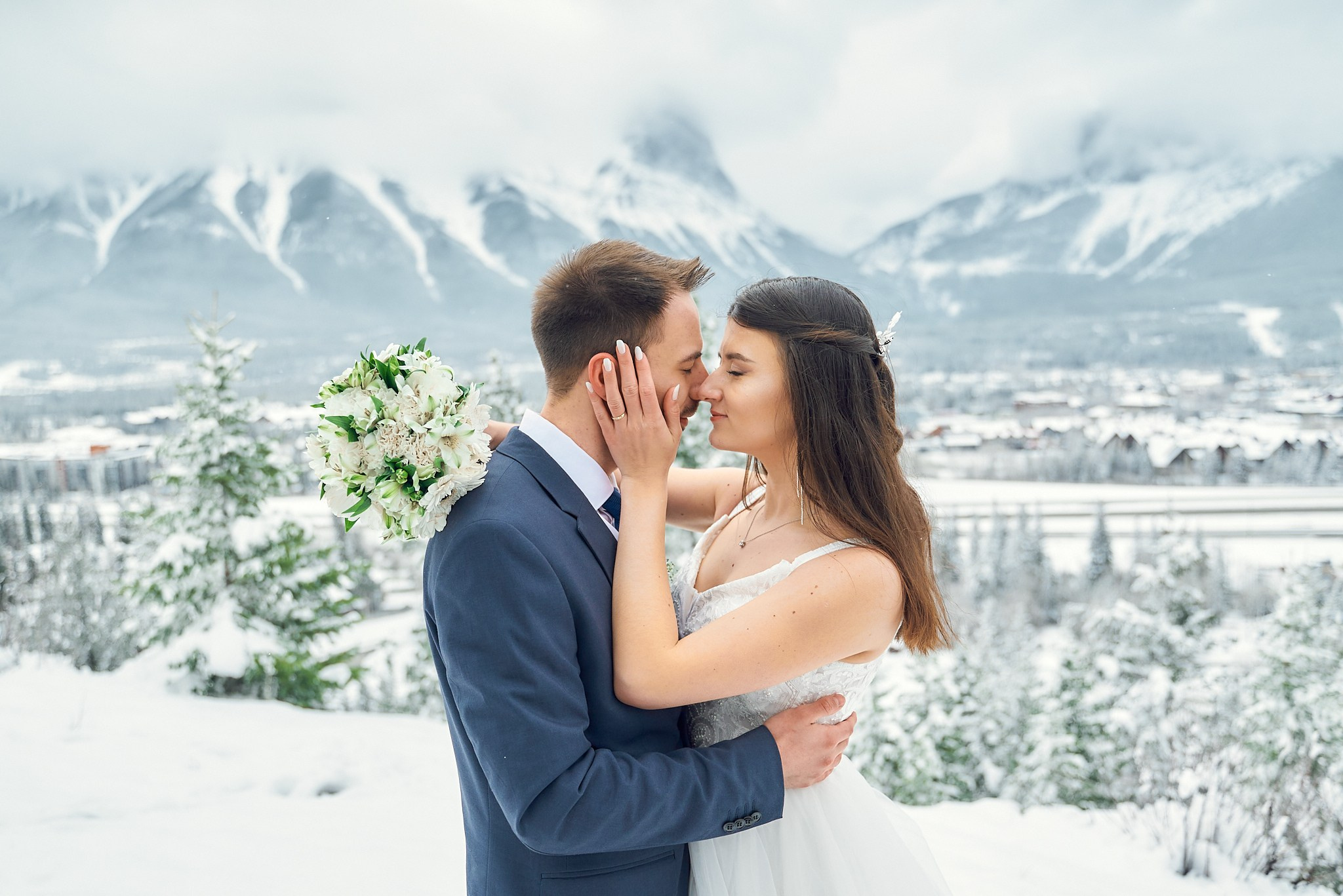 Lil sneak peek from Michael and Anna wedding. Wedding photography and videography team