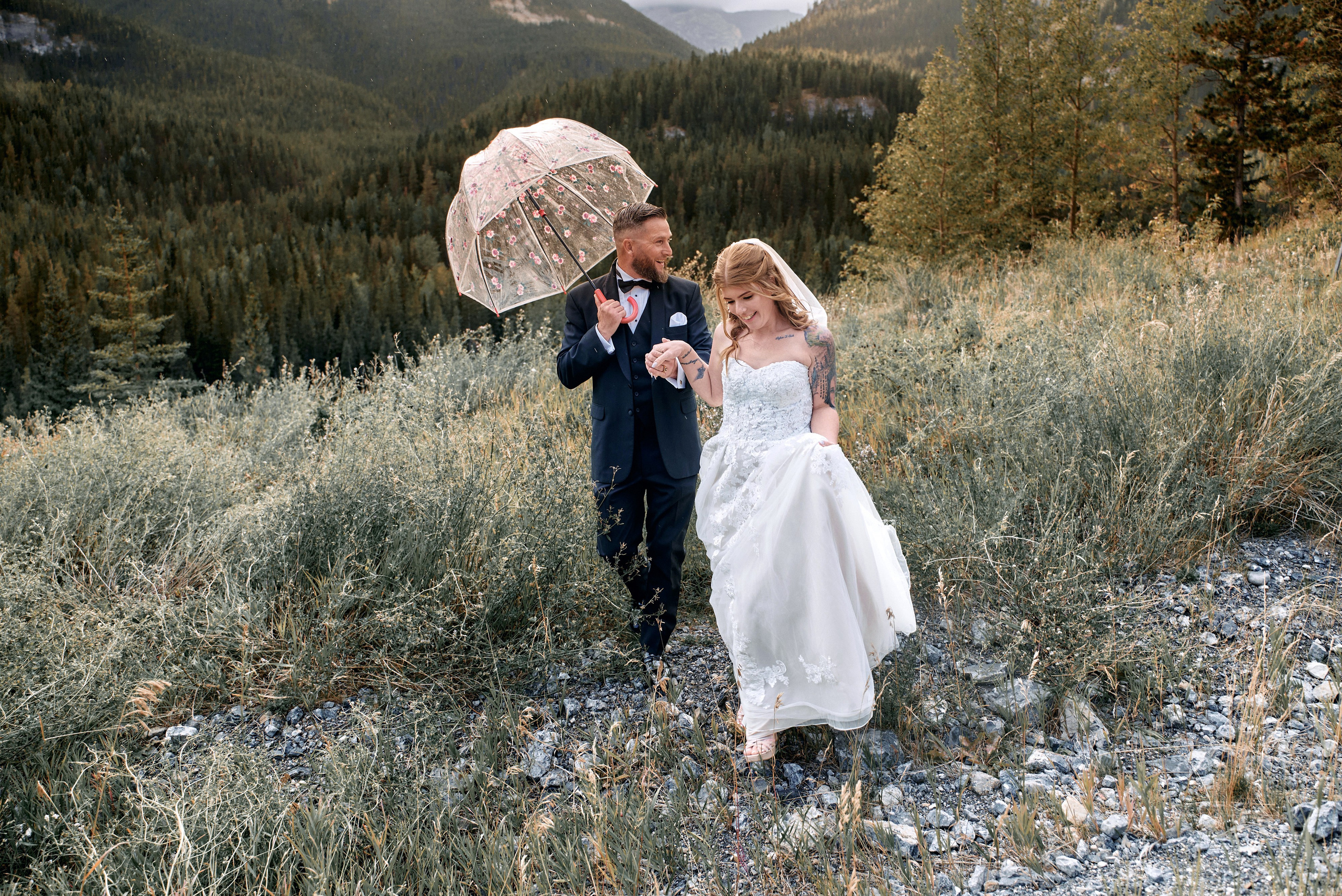 Wedding in Kananaskis Park. Wedding photography and videography team