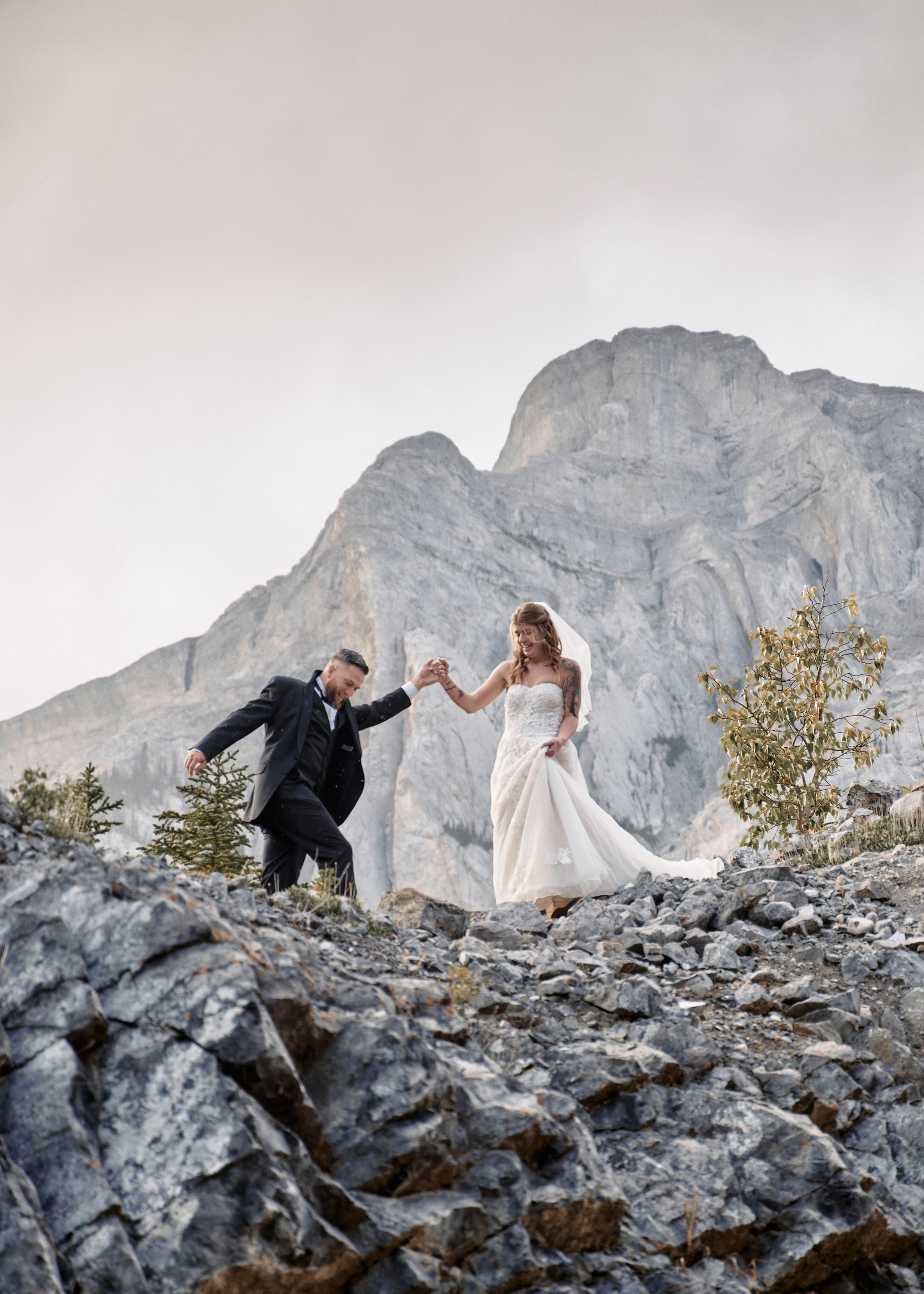 Wedding in Kananaskis Park. Wedding photography and videography team
