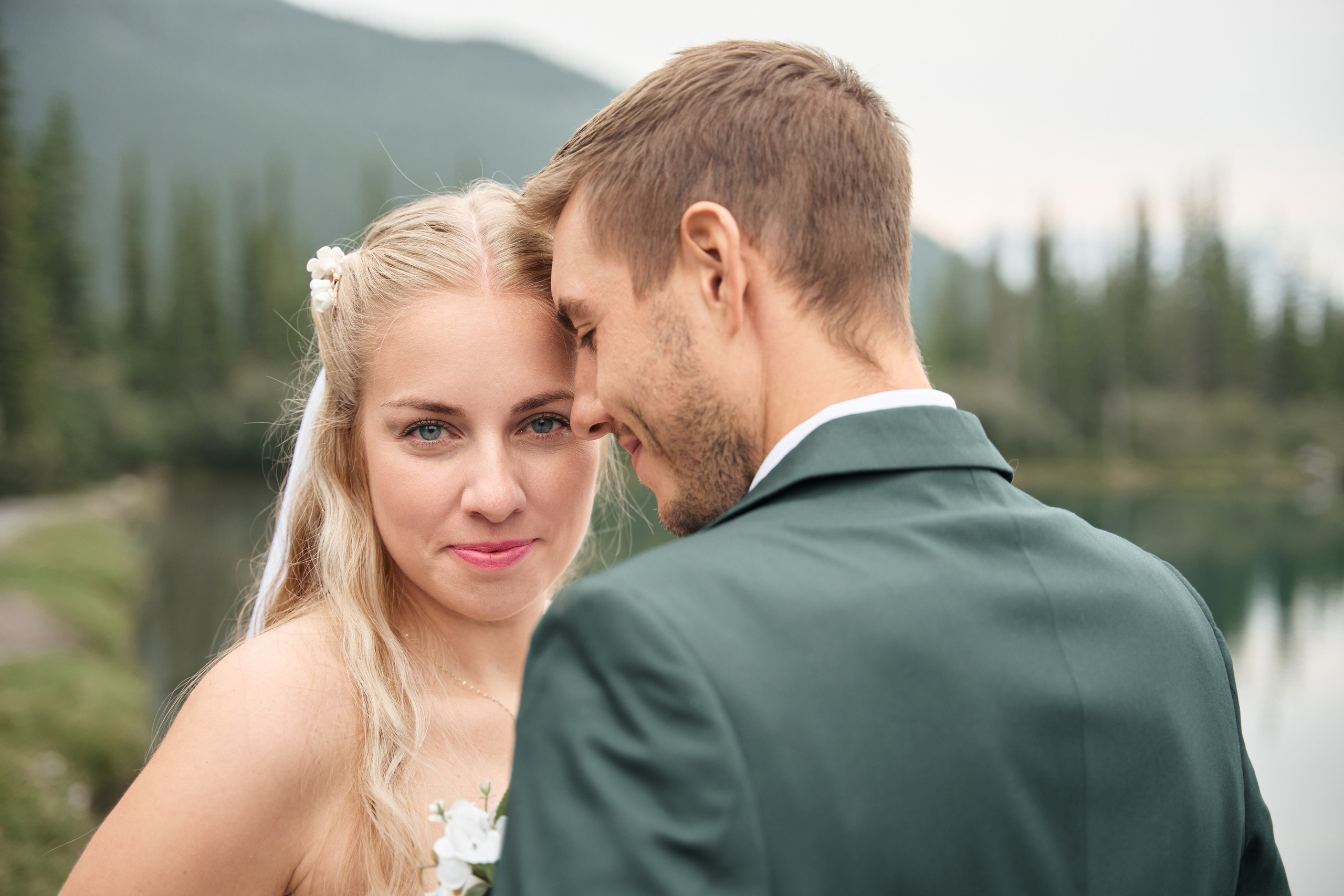 Wedding in Kananaskis Park. Wedding photography and videography team