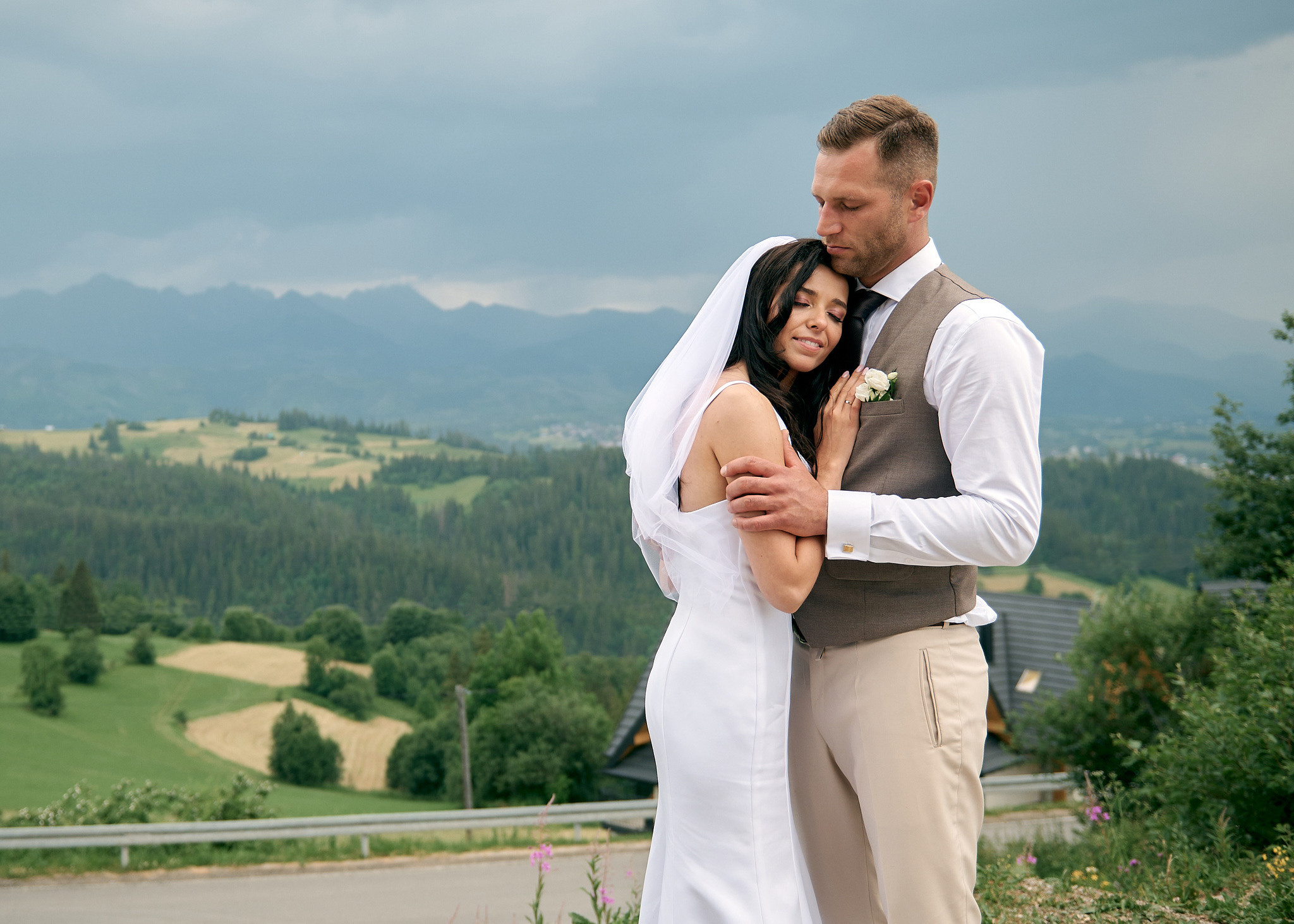 Wedding in mountains. Wedding photography and videography team