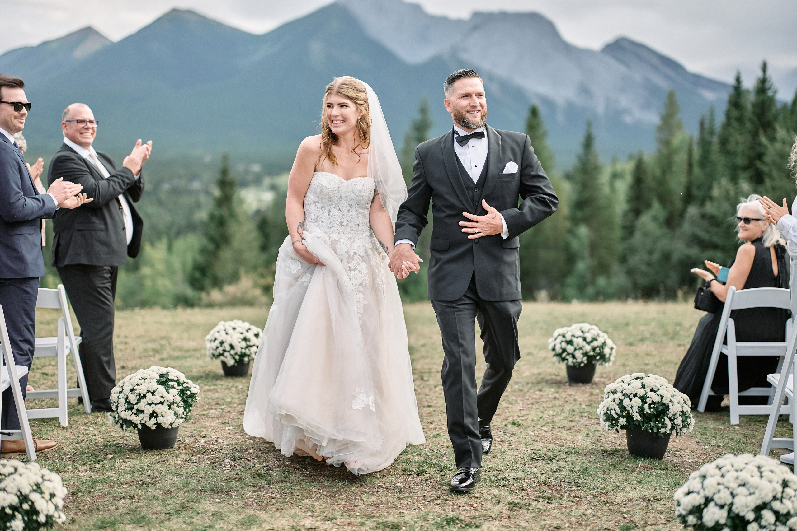 Wedding in Kananaskis Park. Wedding photography and videography team