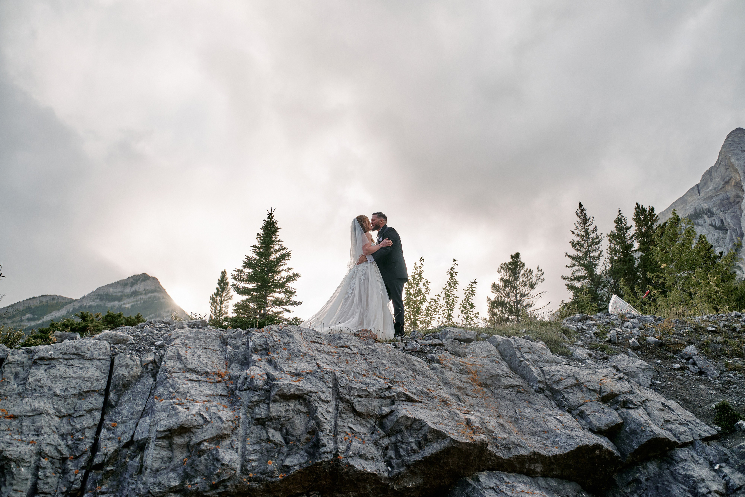 Wedding in Kananaskis Park. Wedding photography and videography team