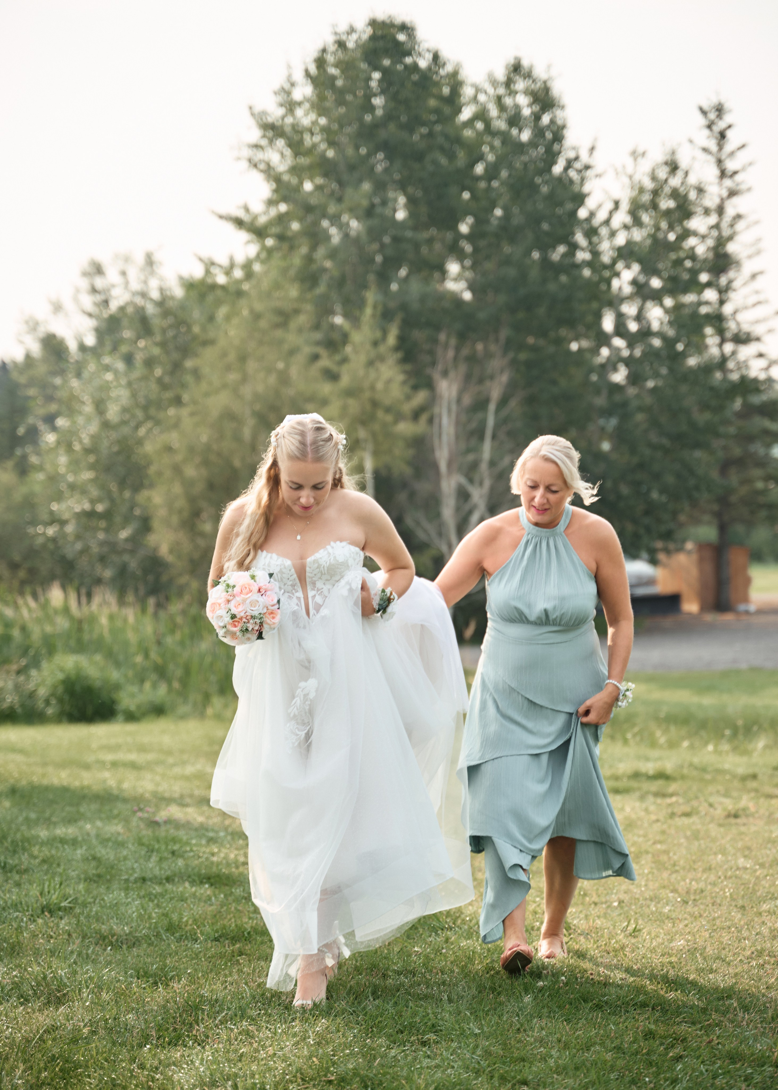 Wedding in Kananaskis Park. Wedding photography and videography team
