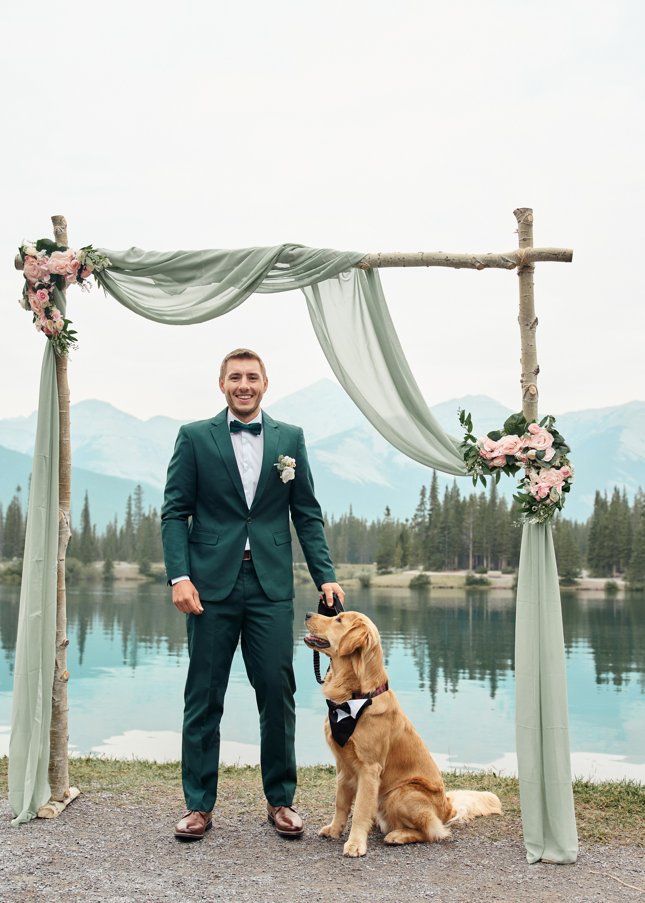 Wedding in Kananaskis Park. Wedding photography and videography team