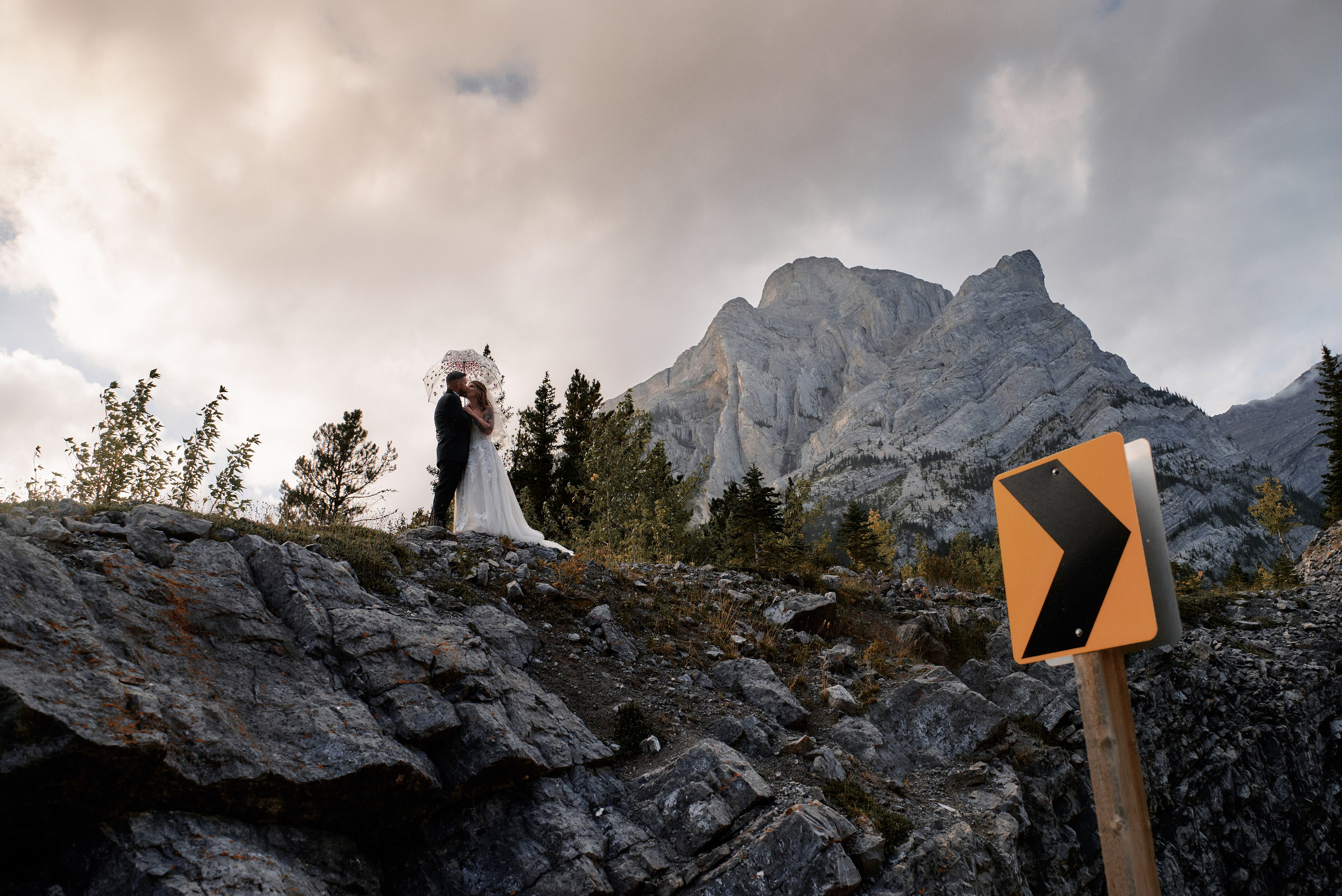 Wedding in Kananaskis Park. Wedding photography and videography team