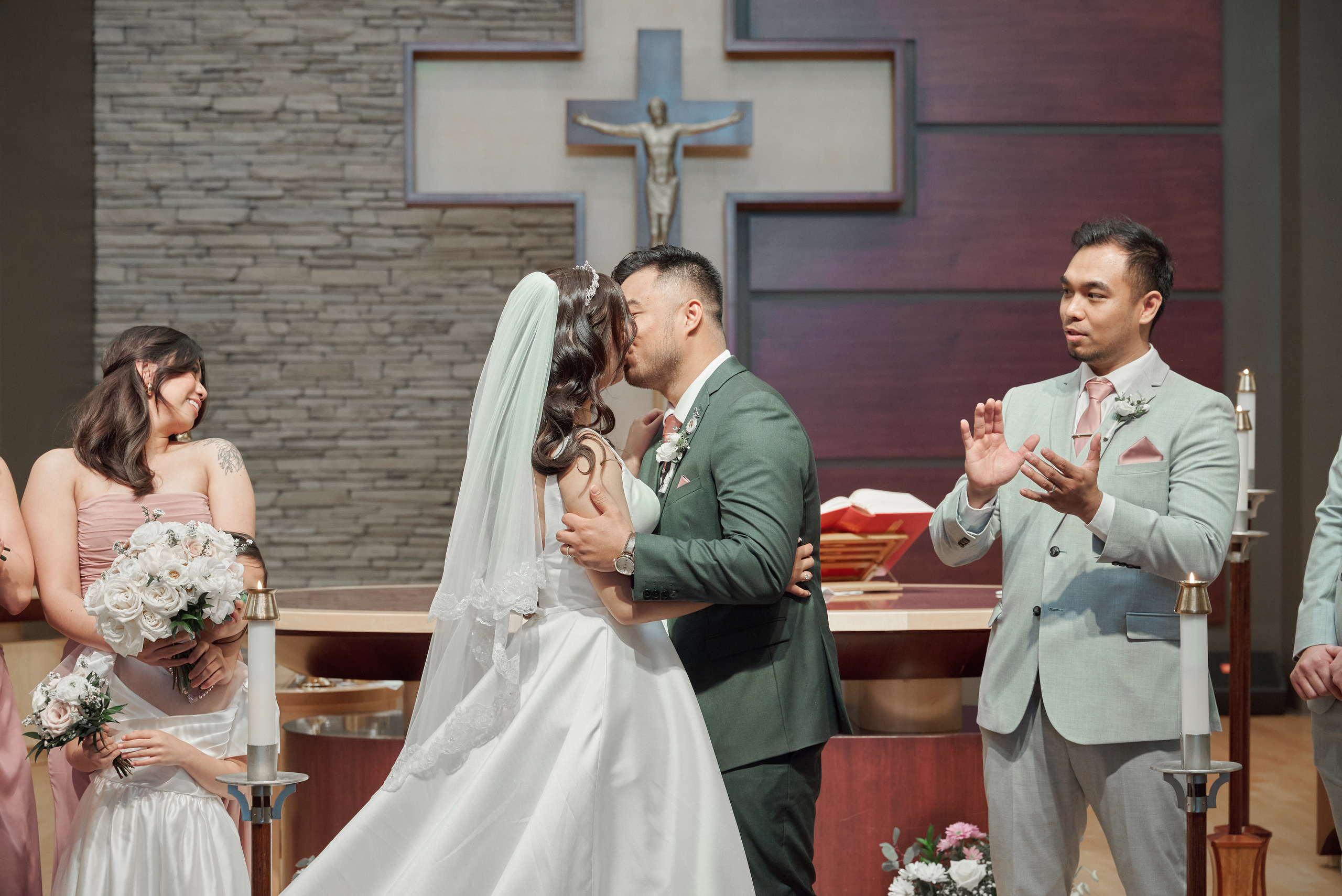 Wedding in Calgary. Wedding photography and videography team