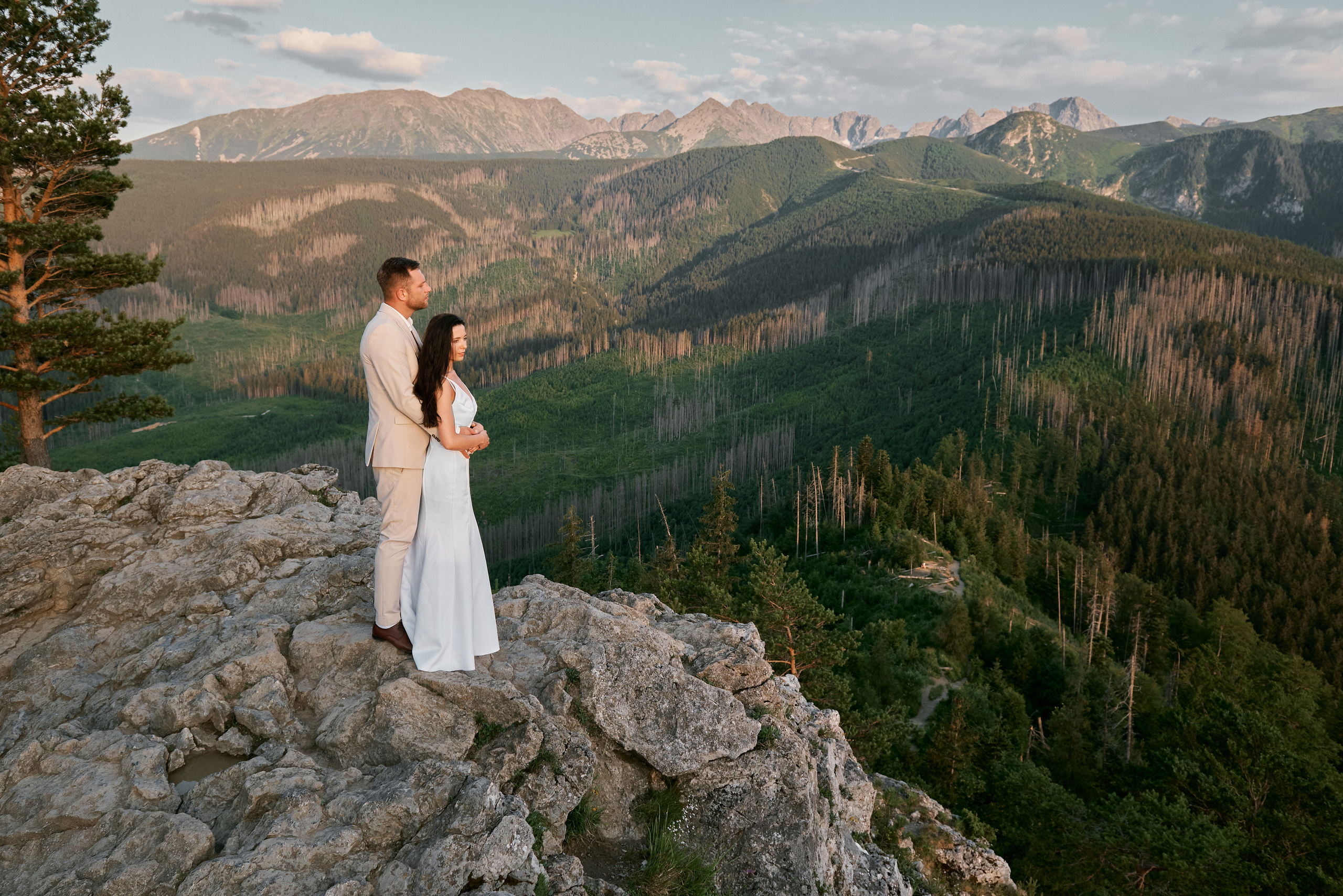 Weddings. Wedding photography and videography team