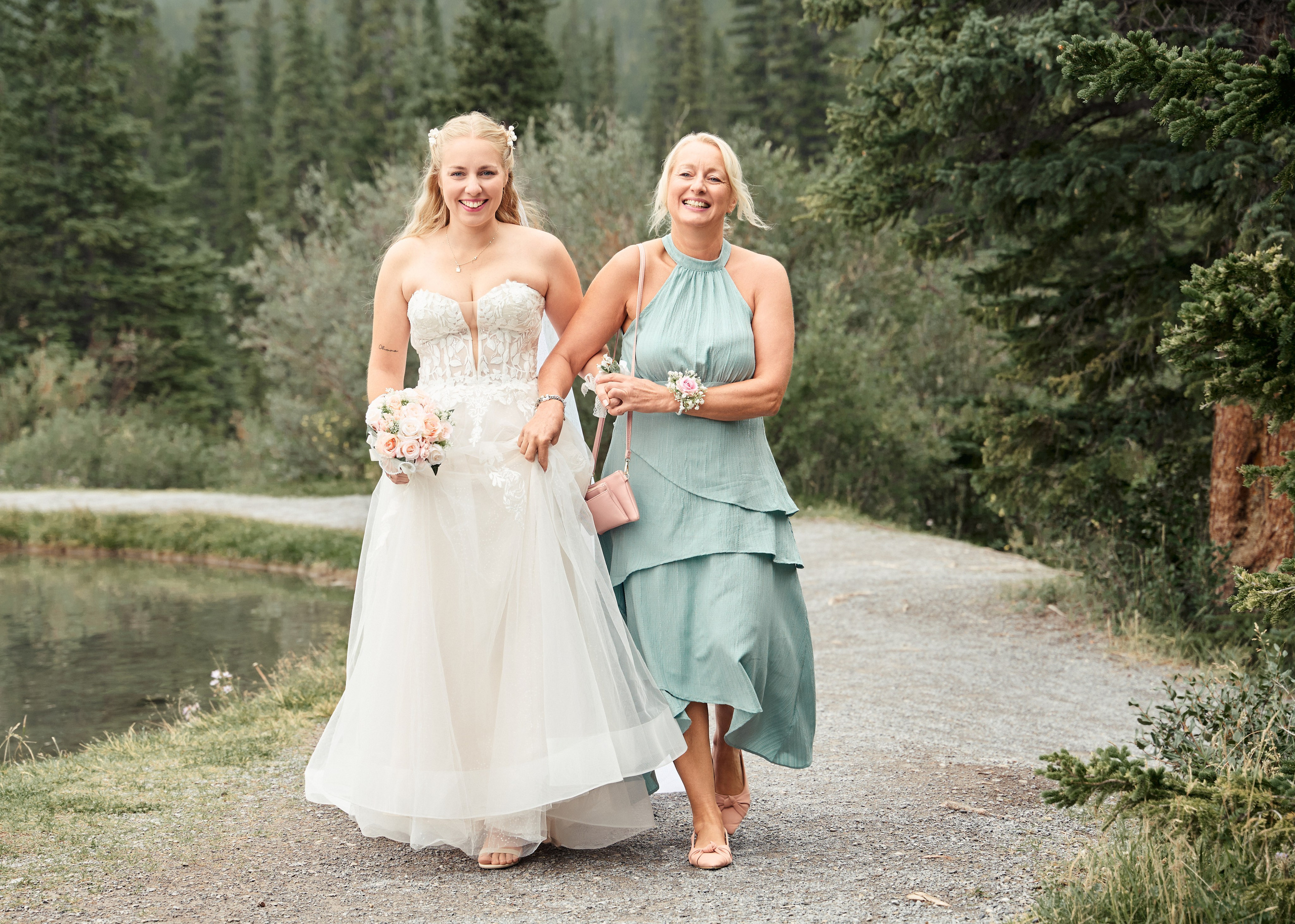 Wedding in Kananaskis Park. Wedding photography and videography team