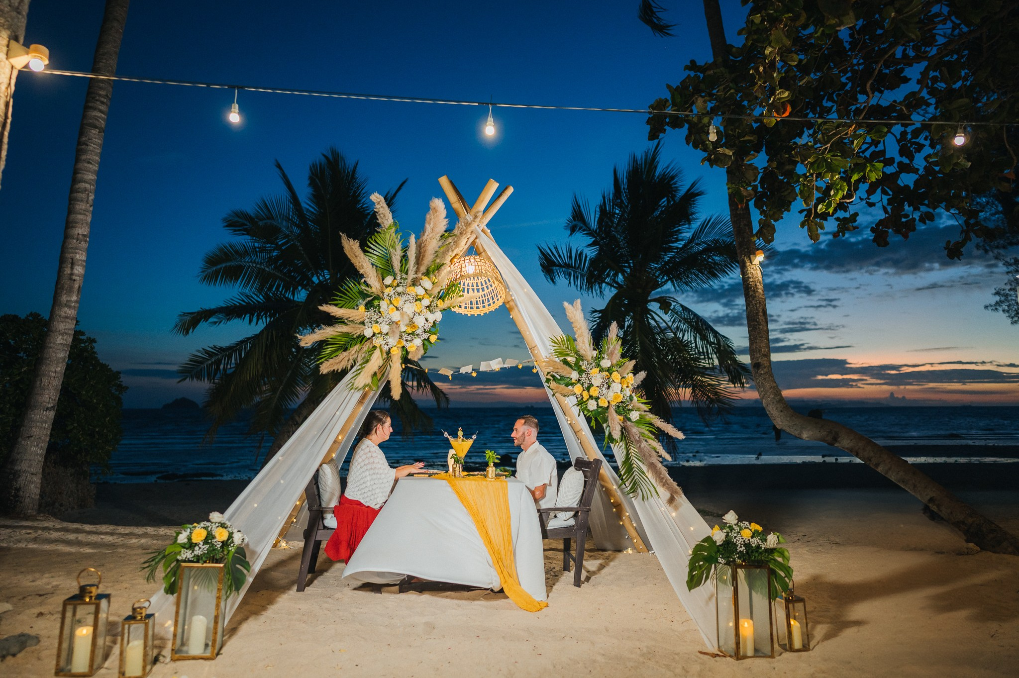 Luxury proposal planner in Koh Samui creating unforgettable romantic beach experiences.