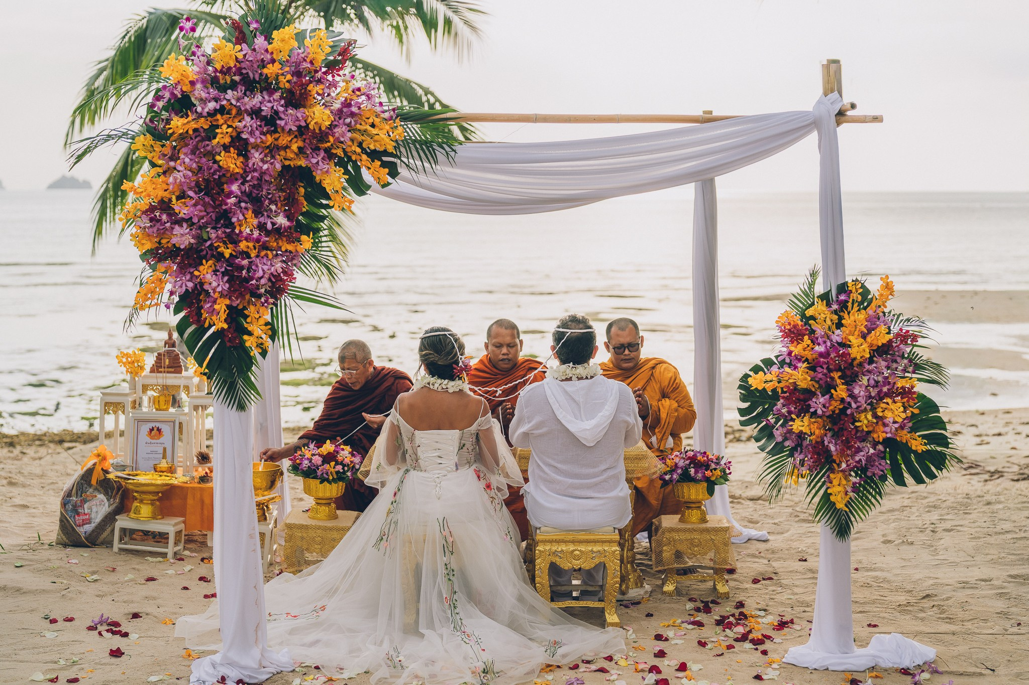 Gazebo flowers. Koh Samui Wedding Planner | Beach & Villa Weddings — Magic Day
