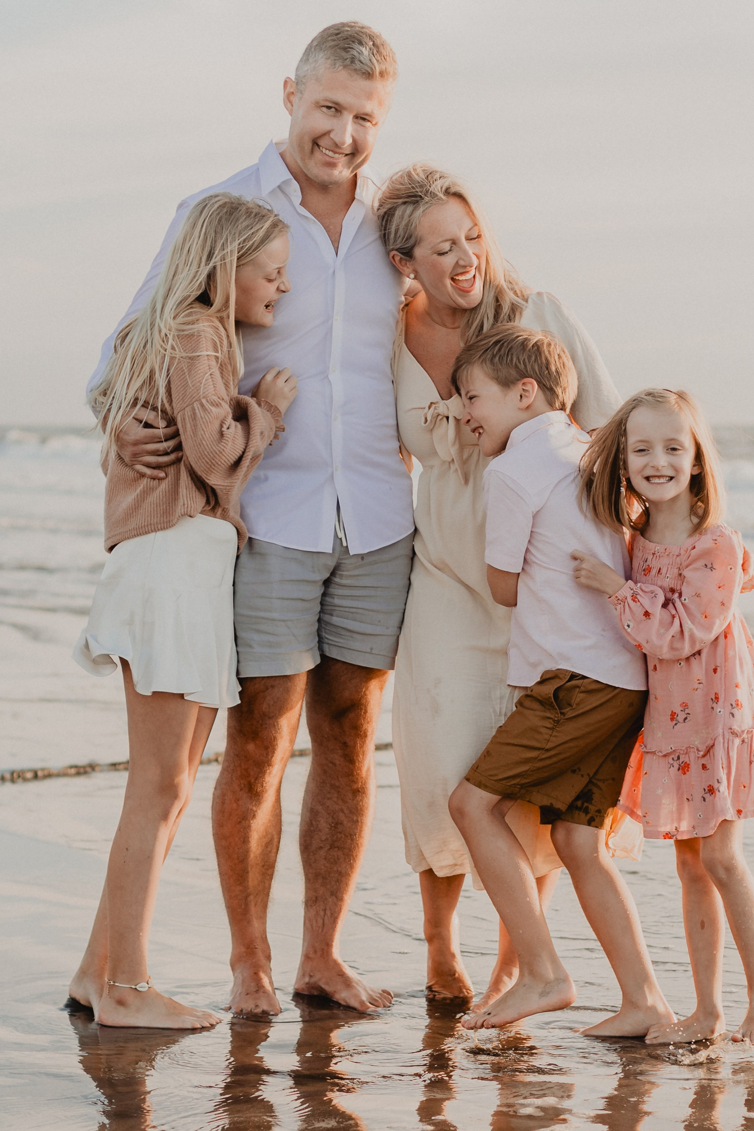 Laughter, Sand, and Sea: A&nbsp;Family Session in&nbsp;Nuevo Vallarta