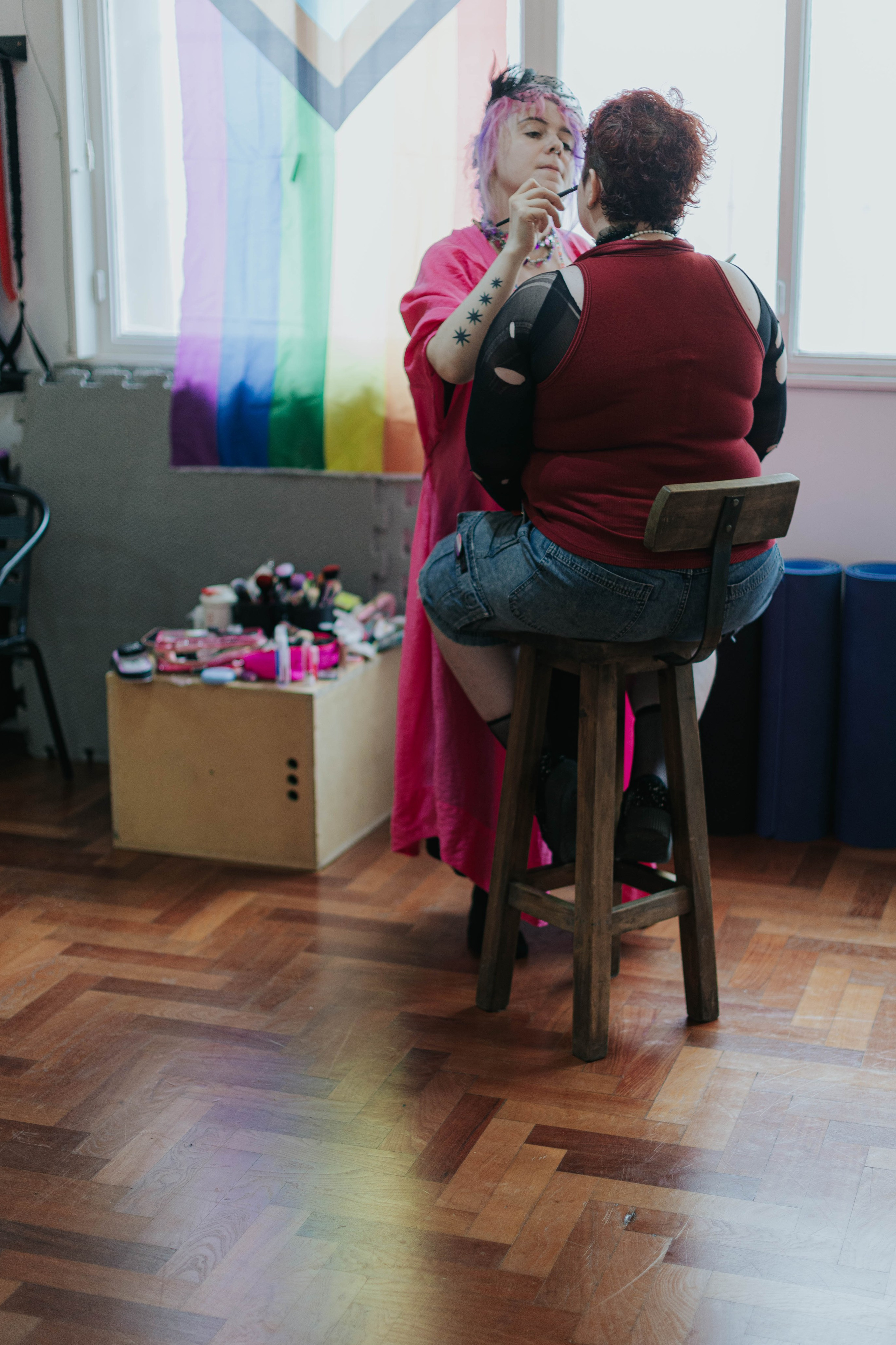 Docdocdoc. Visiting a Friend. Photographer @elmirkami in the city of Buenos Aires