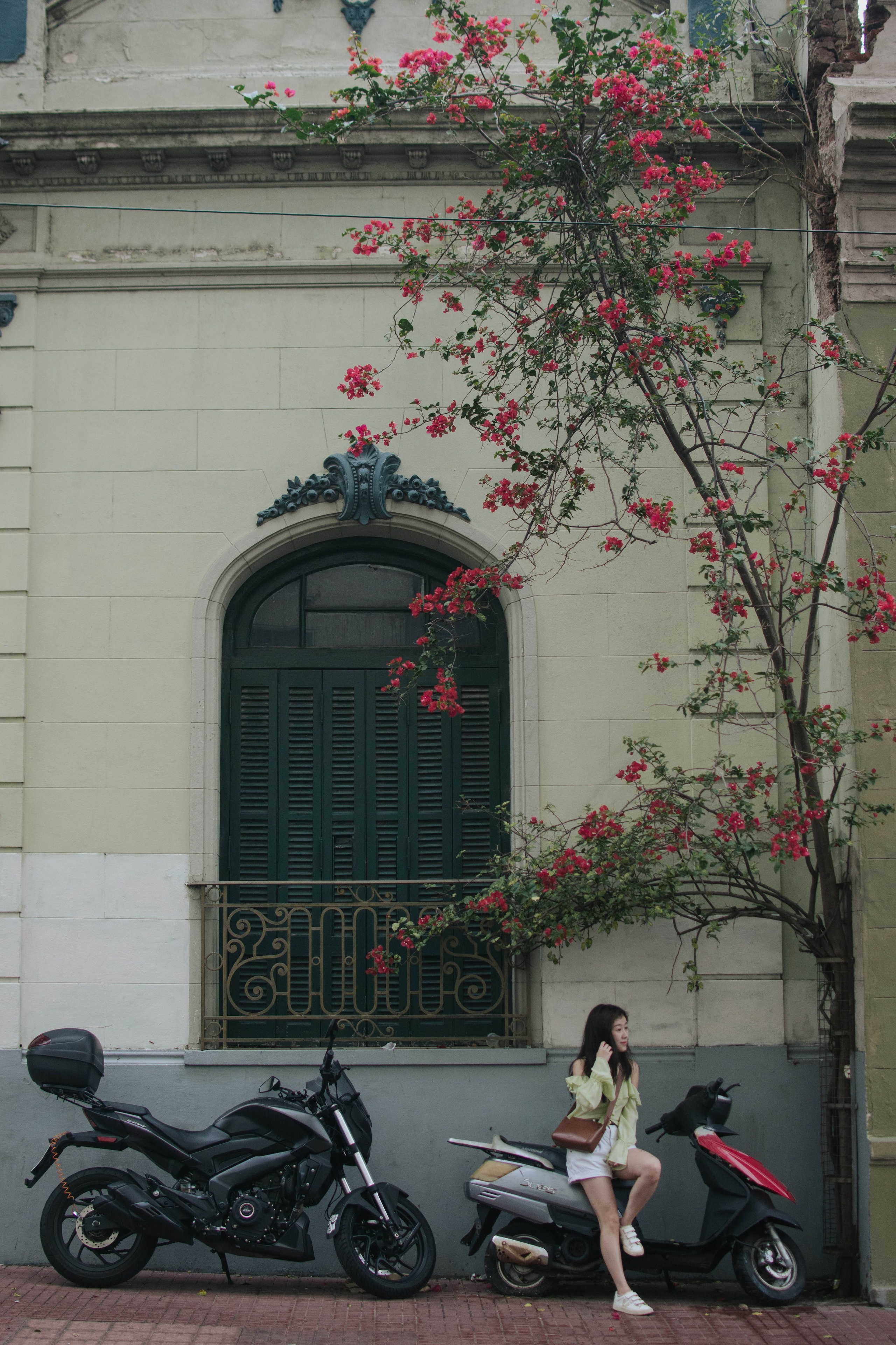 Reportage shooting. Buenos Aires. Photographer @elmirkami in the city of Buenos Aires