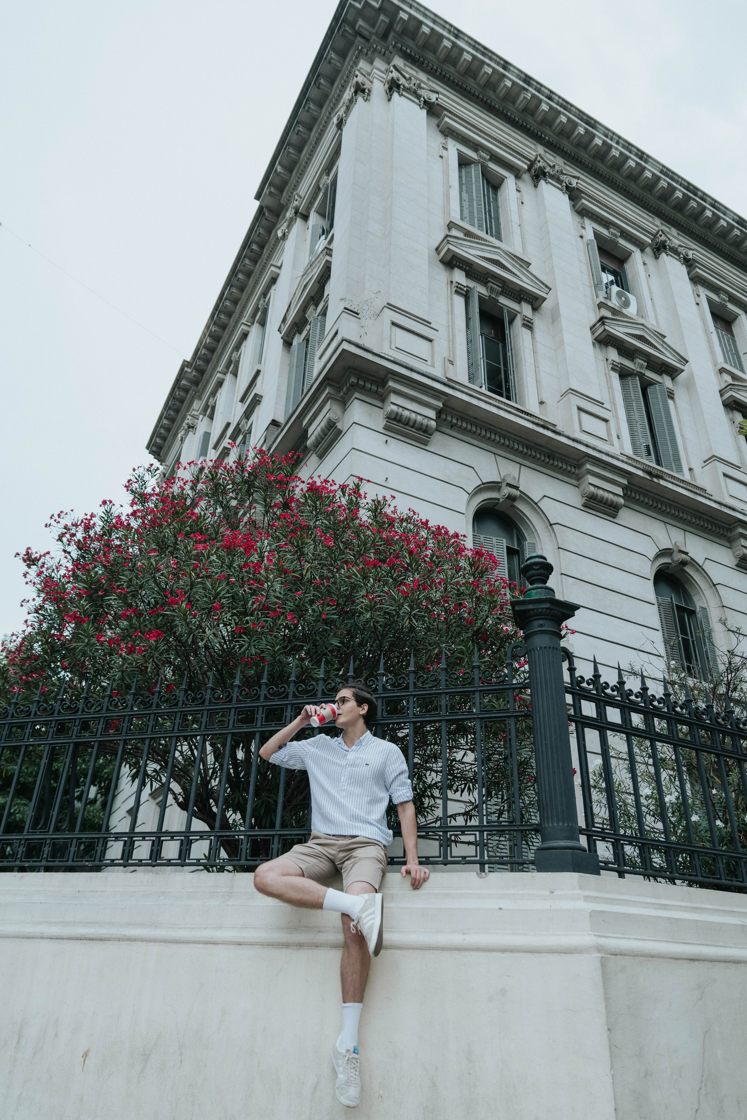 Docdocdoc. Visiting a Friend. Photographer @elmirkami in the city of Buenos Aires