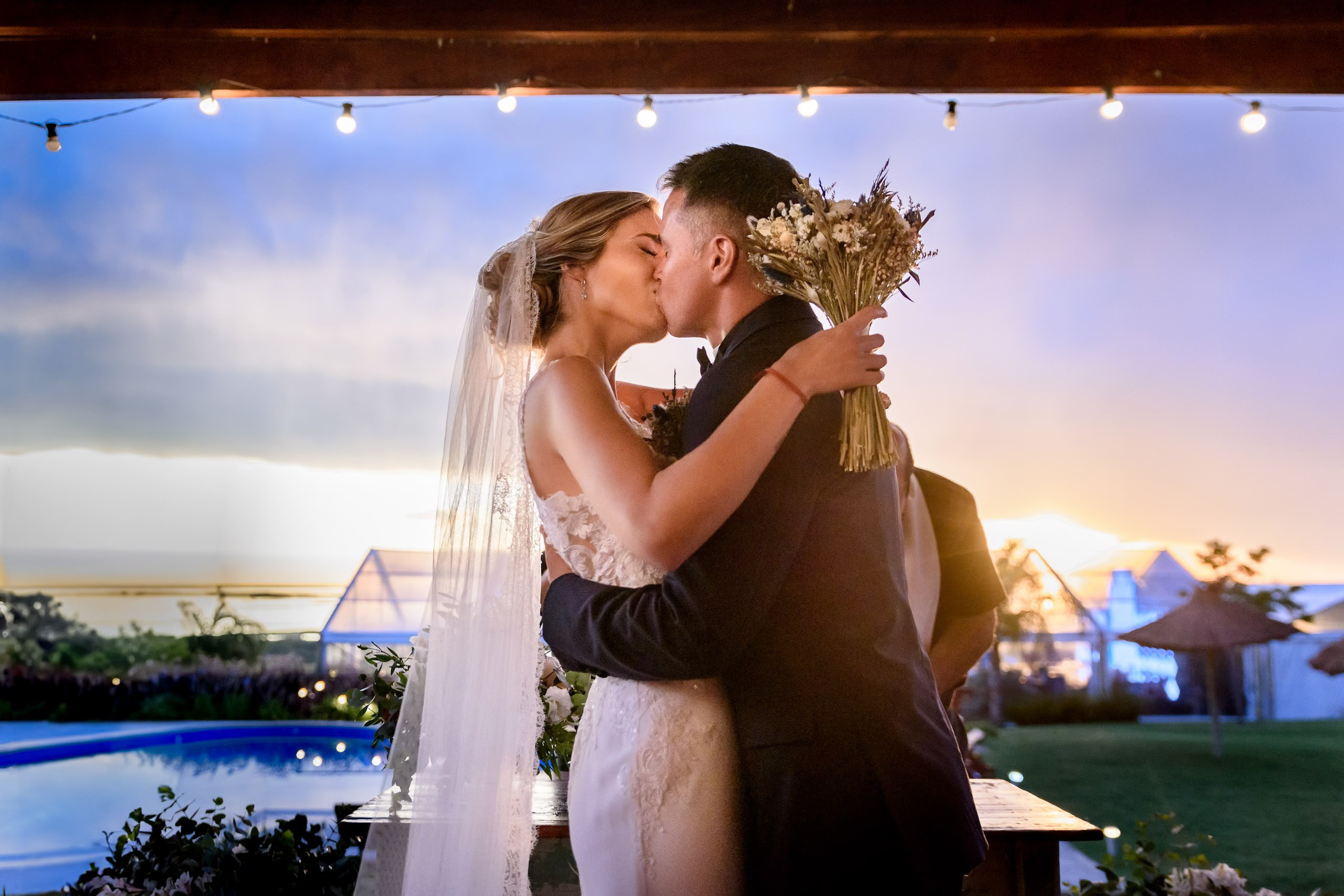 BODAS REALES. Fotógrafo documental de bodas en Rosario, Argentina - Andrés Preumayr