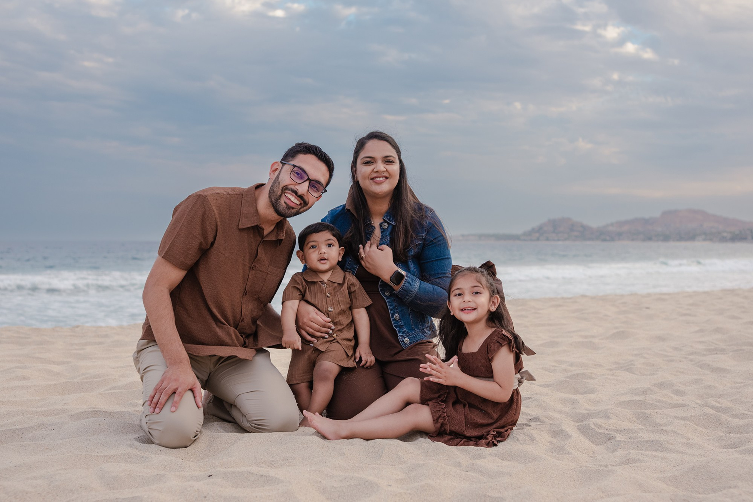 Family Photo Session at&nbsp;Hyatt Ziva Los Cabos | Vacation Photography&nbsp;— Izrael Reyna