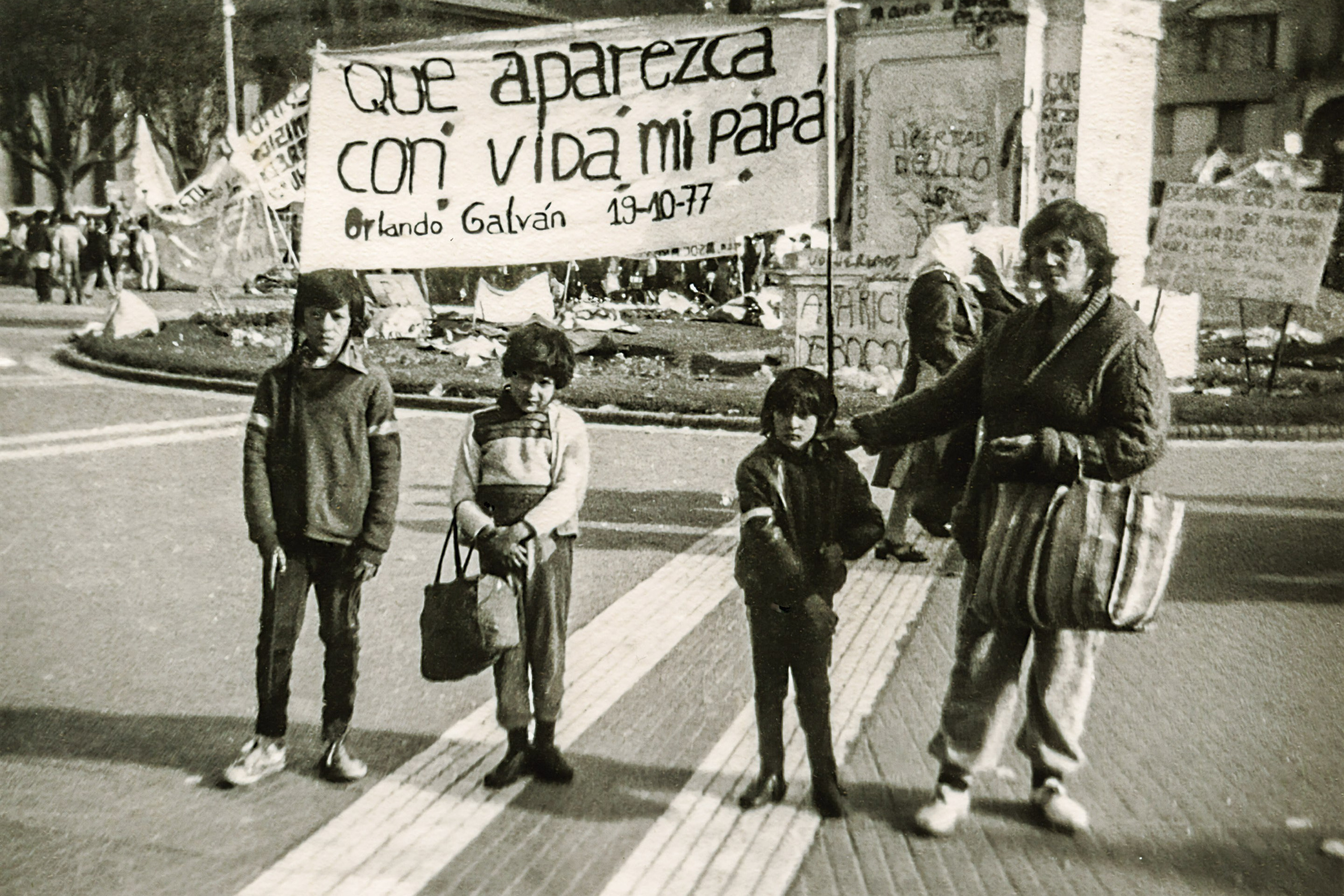 The incredible story of Lidia, Jesús and Toti. Federico Borobio — Street and documentary photography