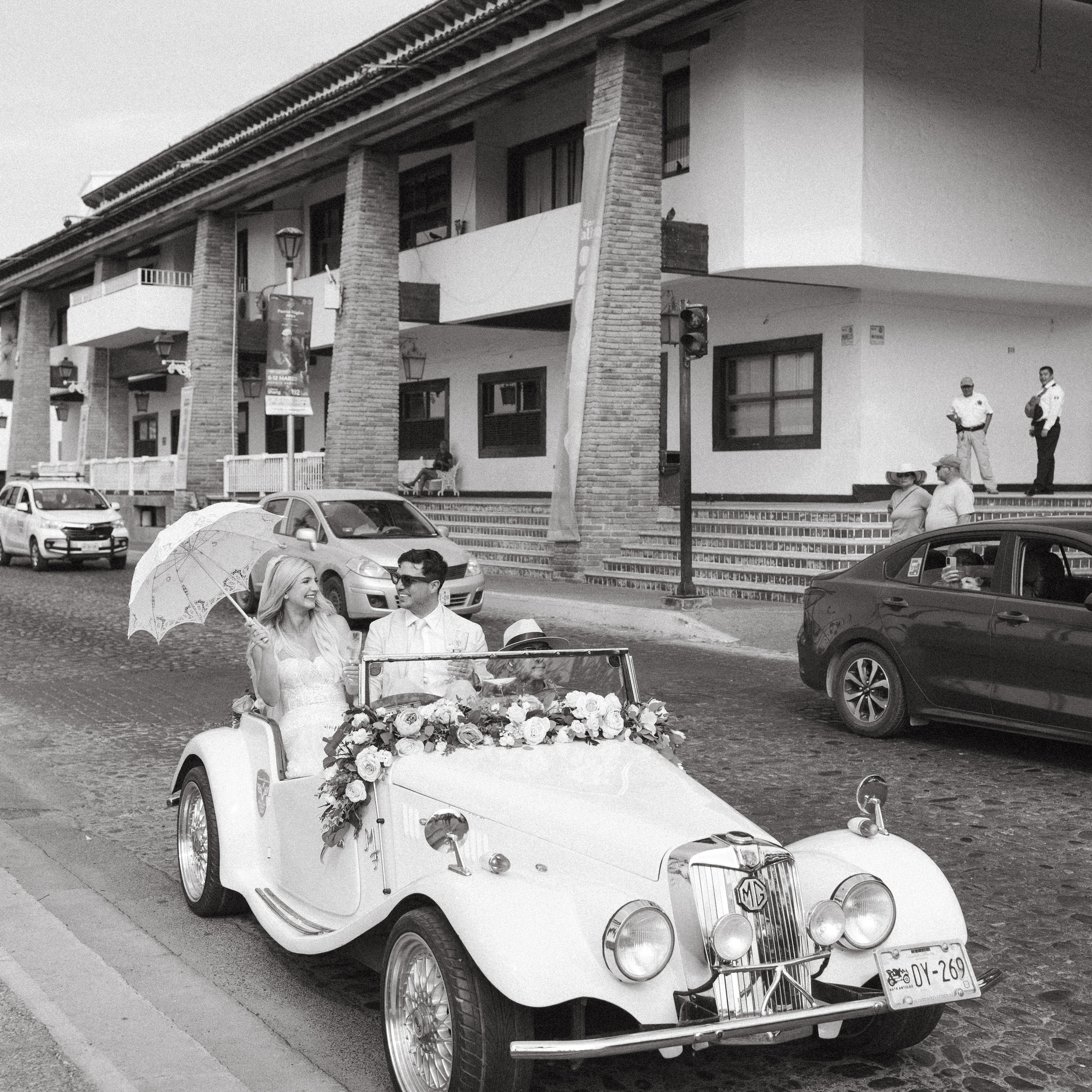 Reviews. Wedding photographer Mexico Sayulita Puerto Vallarta Punta Mita Cabo