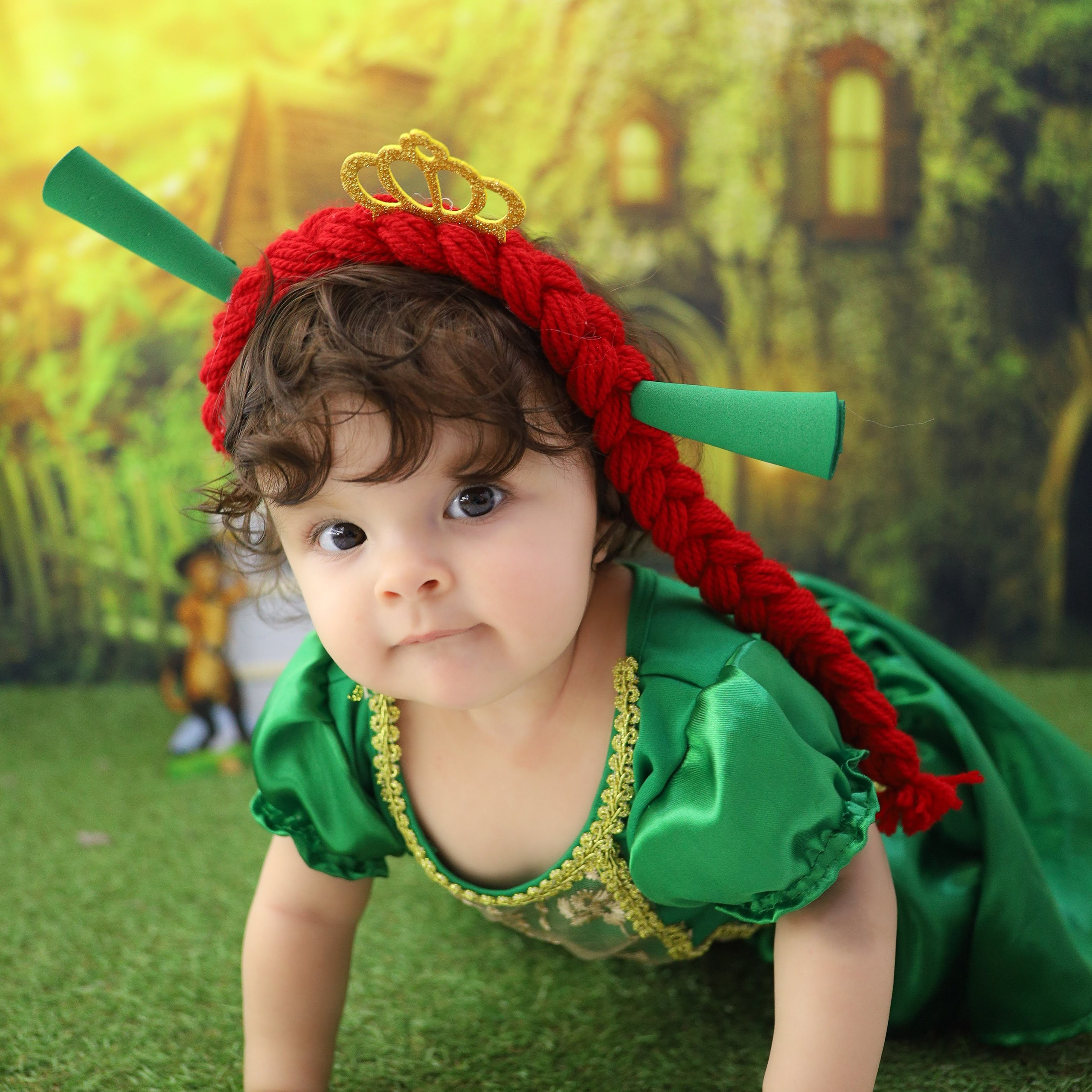 Fiona (8M-12M)