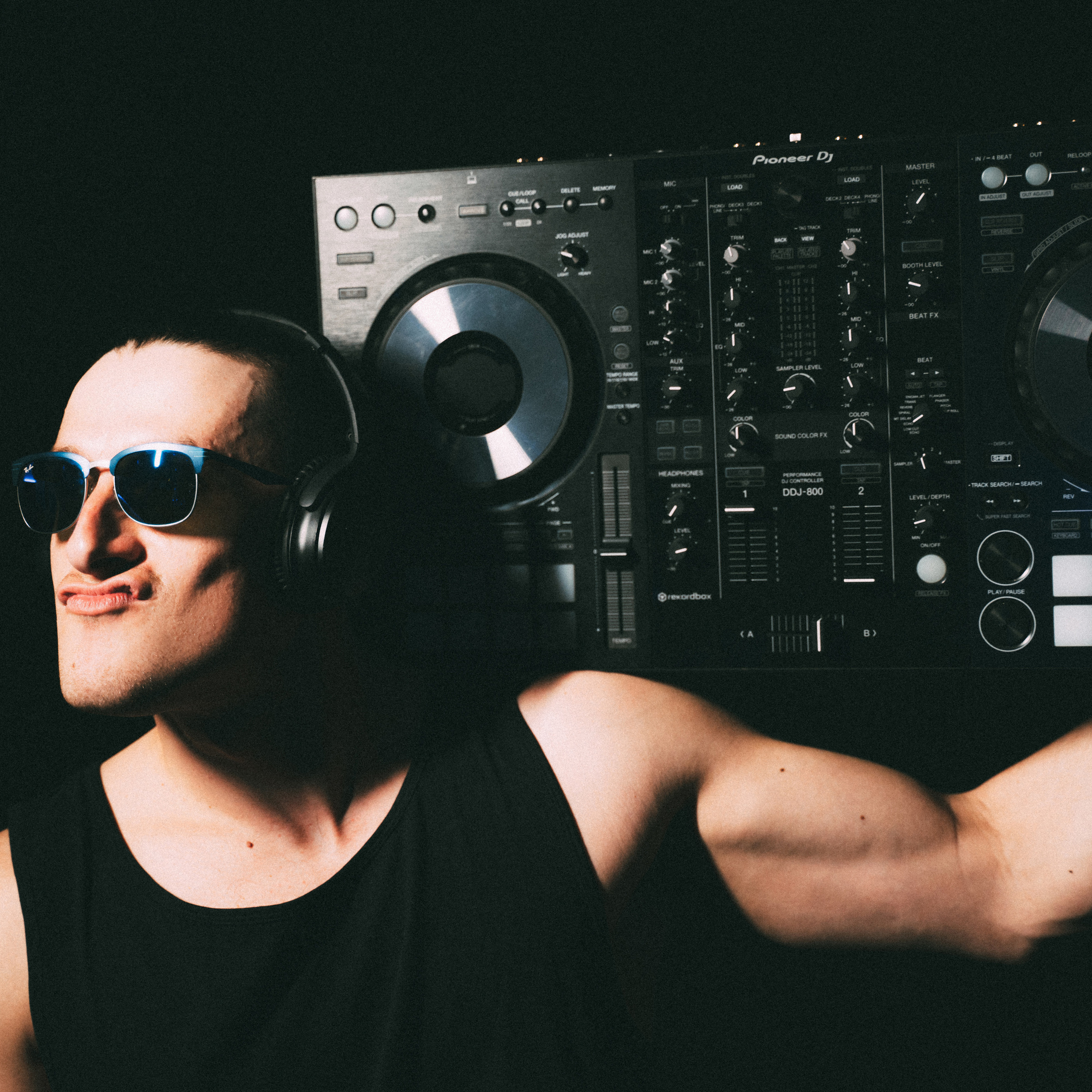 DJ Feelonof
