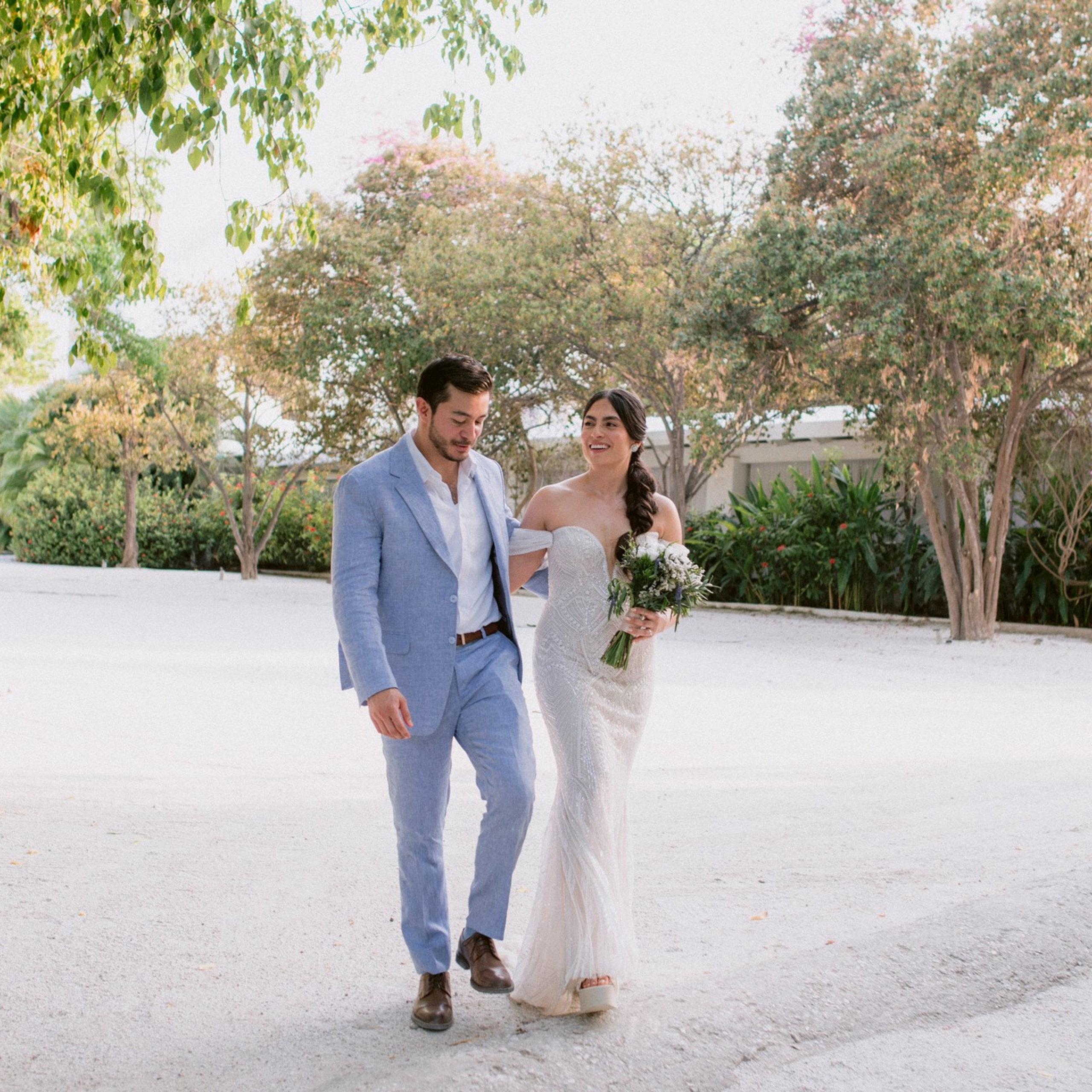 Lina & Nico. Fotografía Documetal & Editorial de bodas