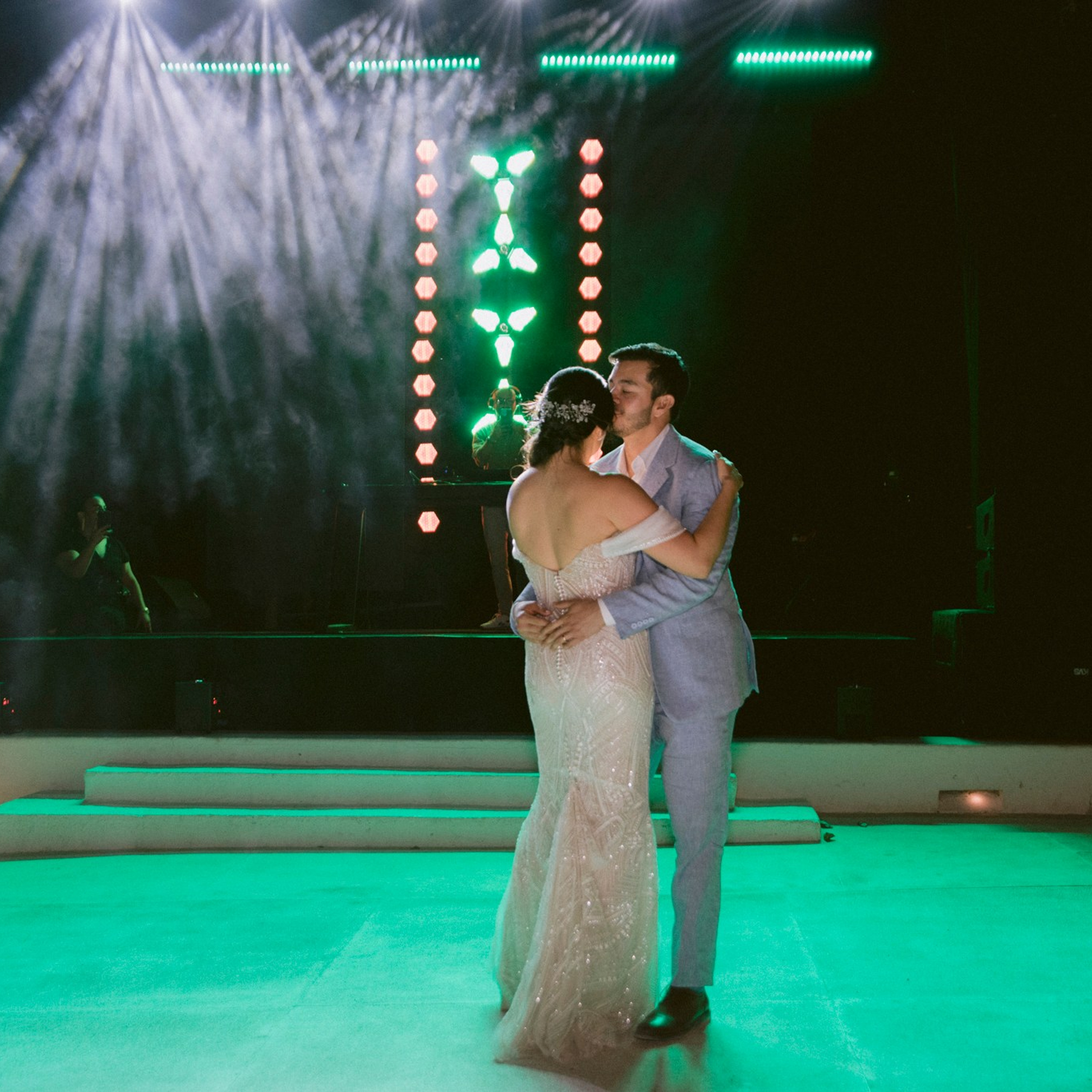 Lina & Nico. Fotografía Documetal & Editorial de bodas