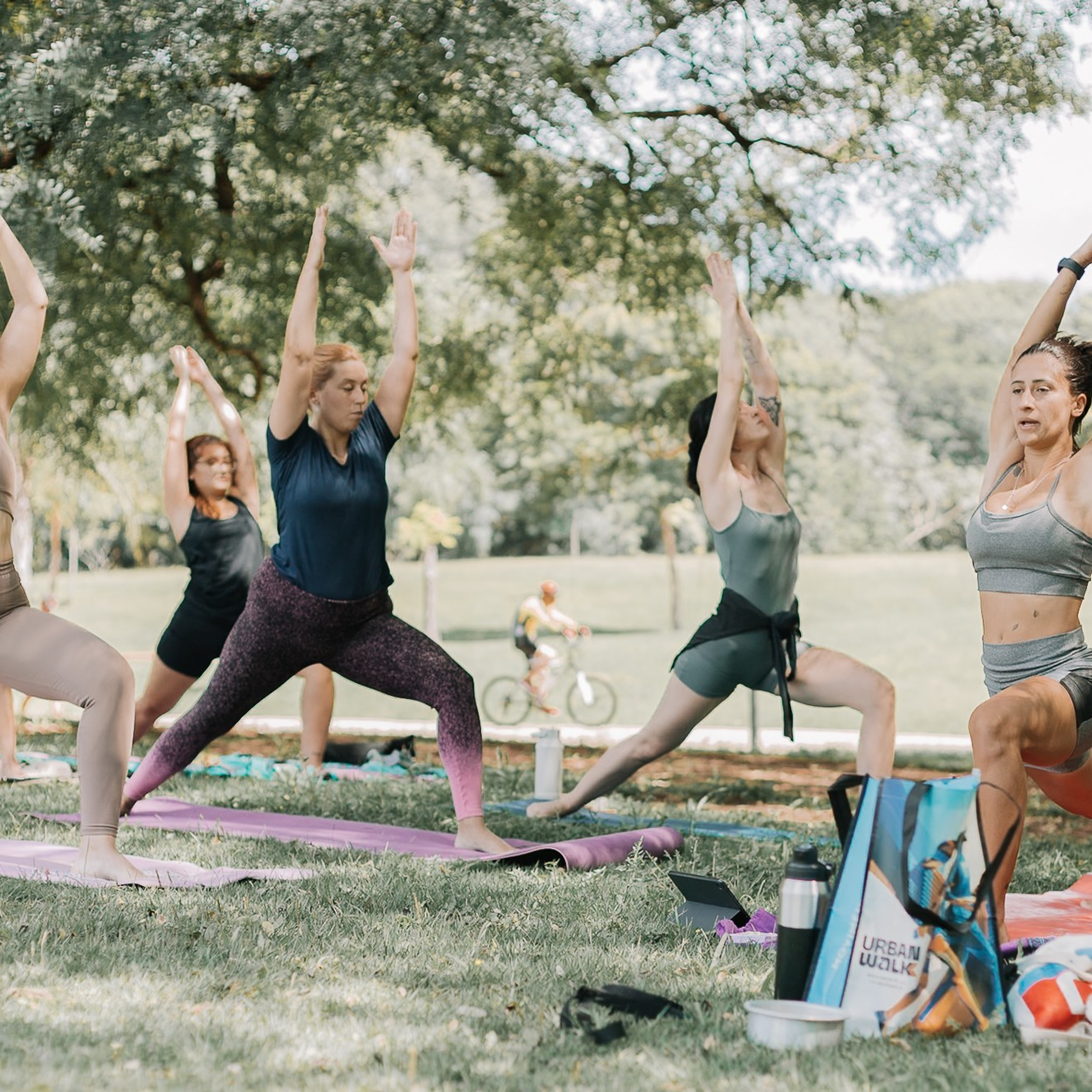Yoga no Parque da Juventude — São Paulo /SP. Mareh Audiovisual
