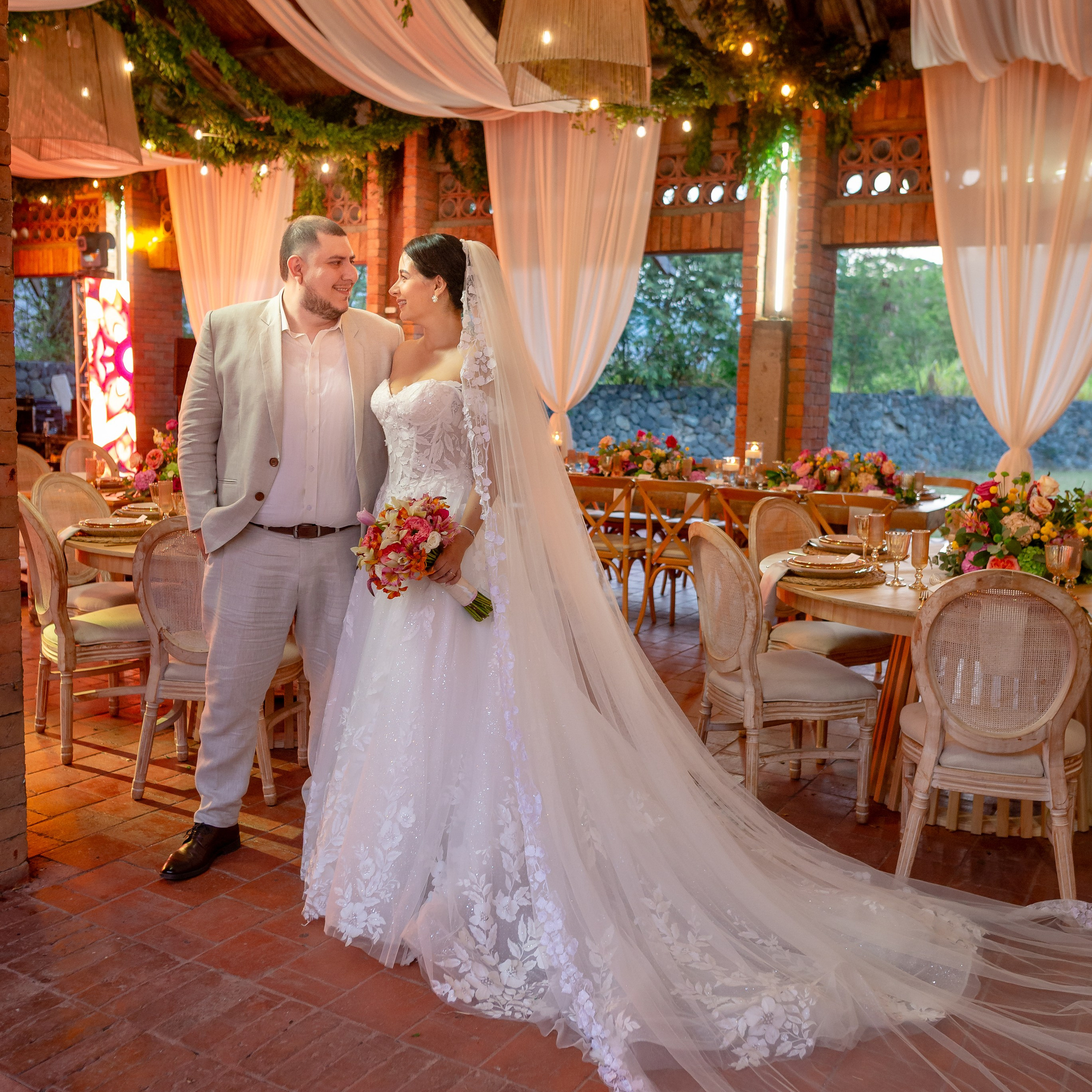 Testimonios. Www.dresalgadophoto.com