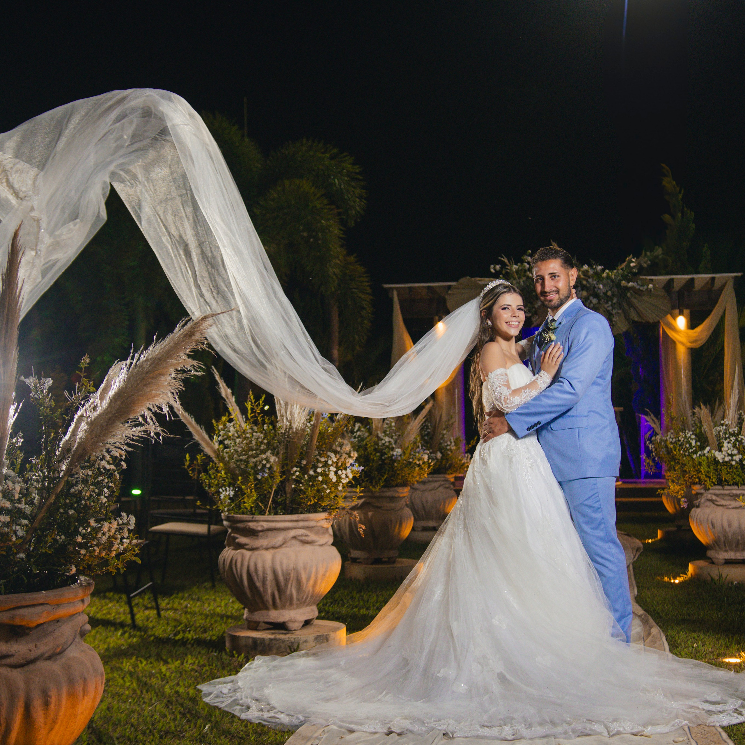 ANA LYVIA E JOÃO VICTOR. Fotógrafos de casamento. empresas, família em Catanduva SP e região, Casal Gonçales