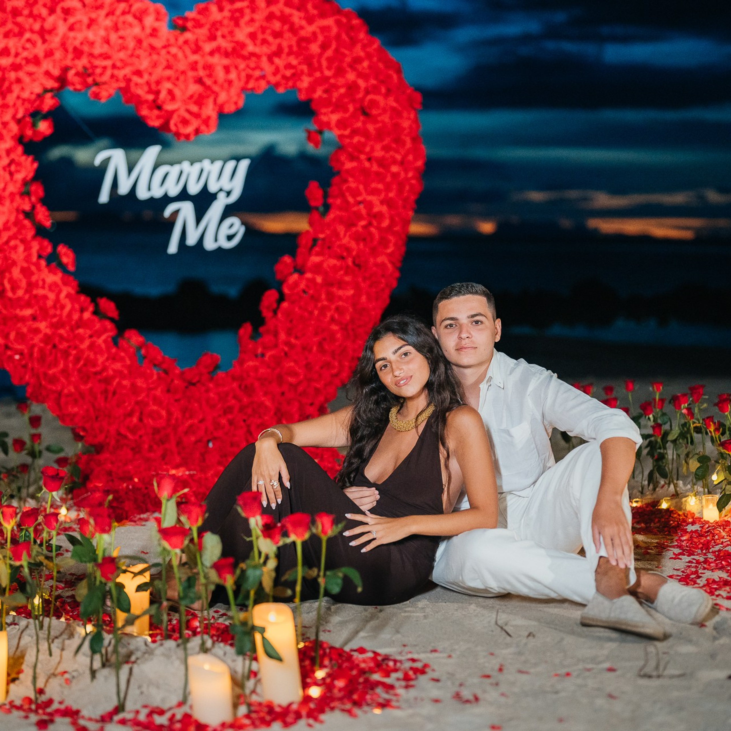 Photo. Romantic proposal on Koh Samui, Thailand