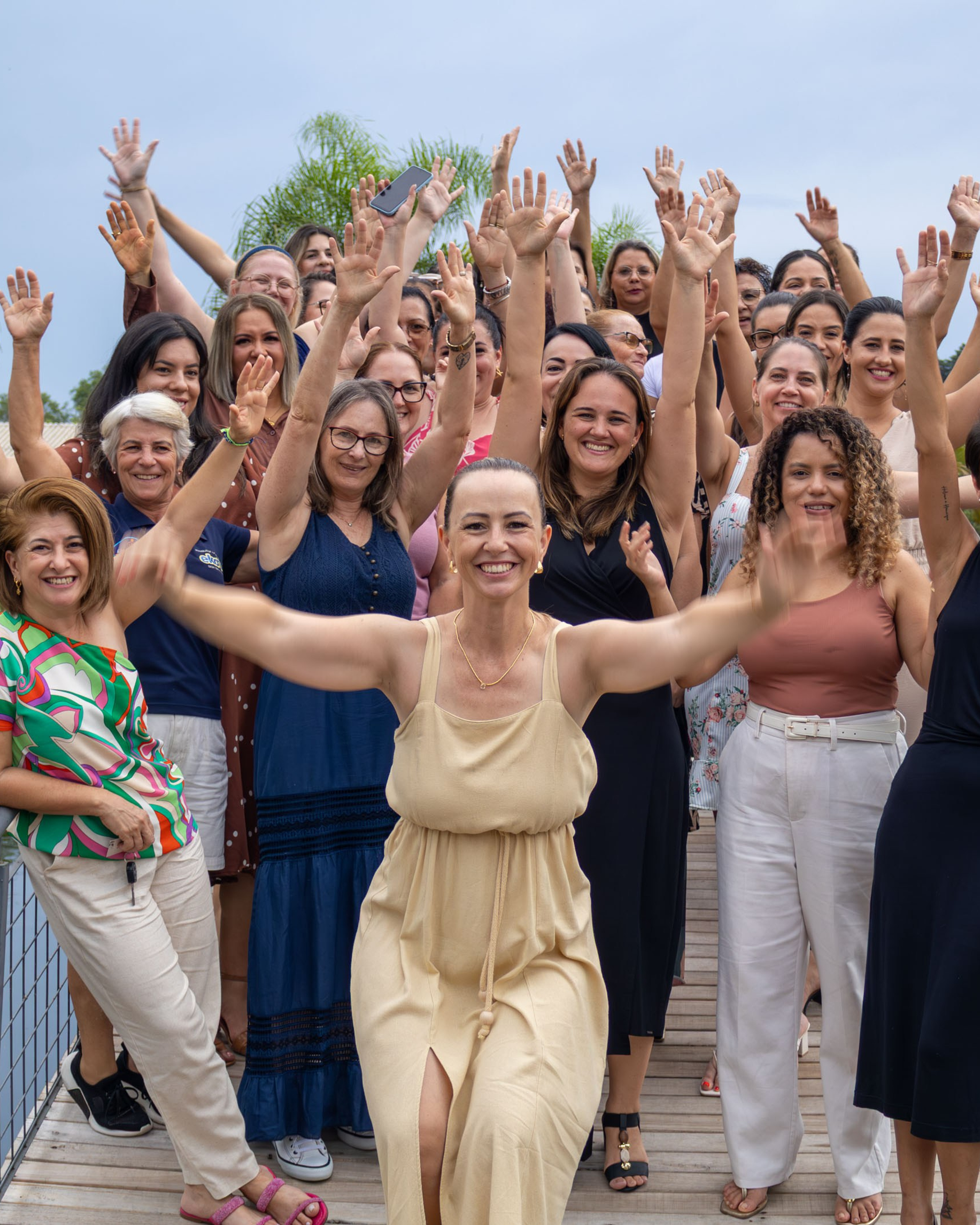 MULHERES QUE SONHAM, CONSTROEM!